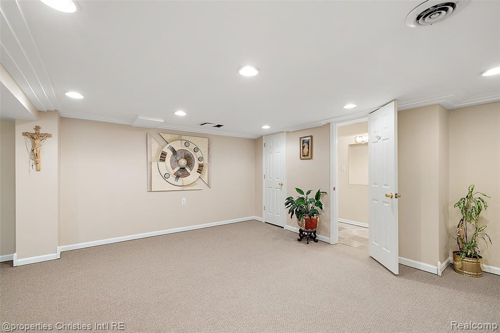 MLS #20261014988 img 62