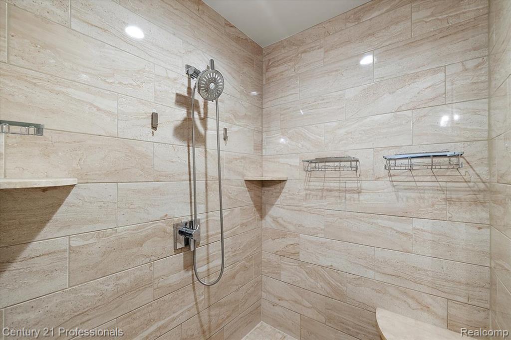 MLS #20261015956 img 10