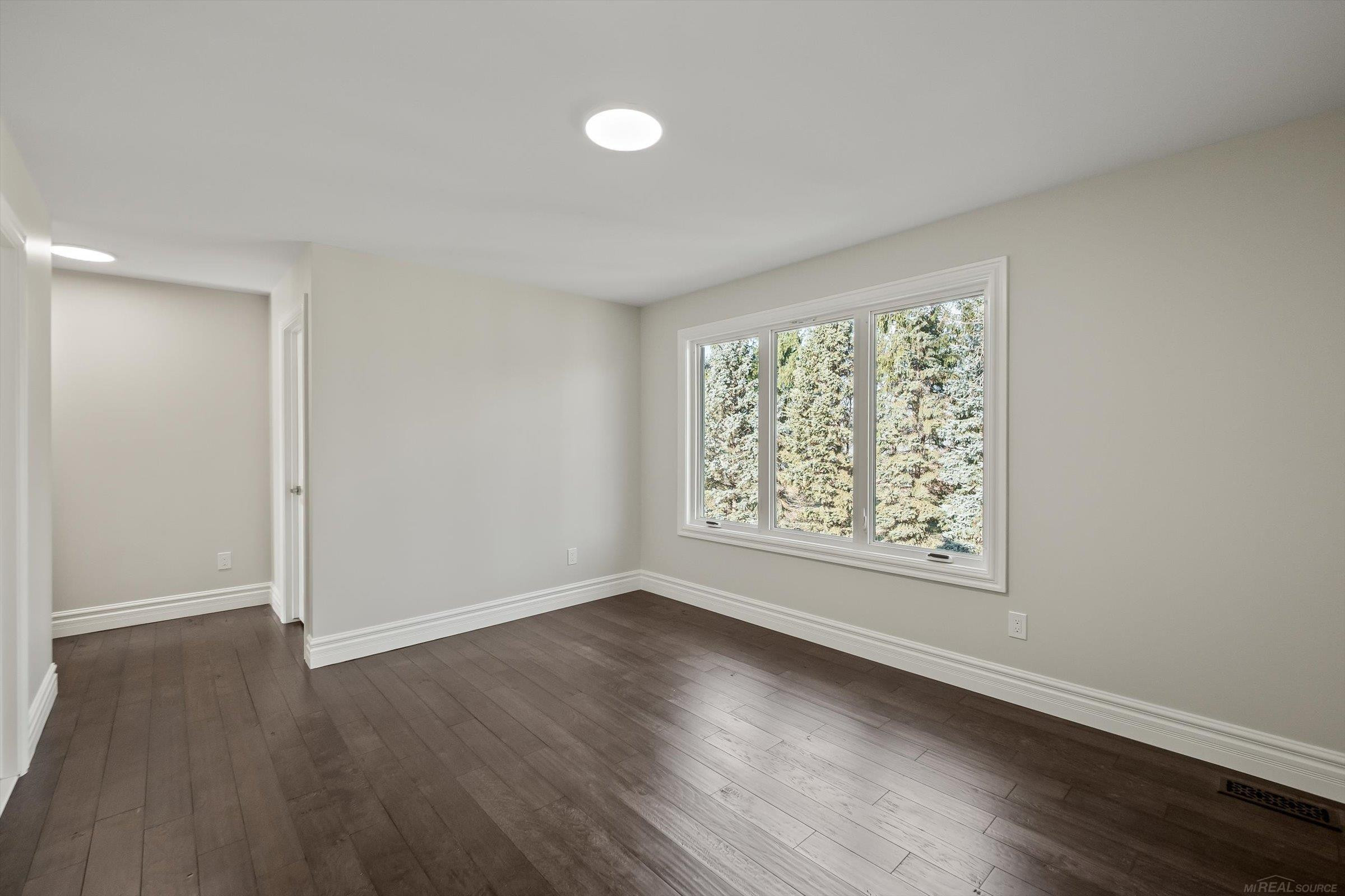 MLS #50200755 img 37