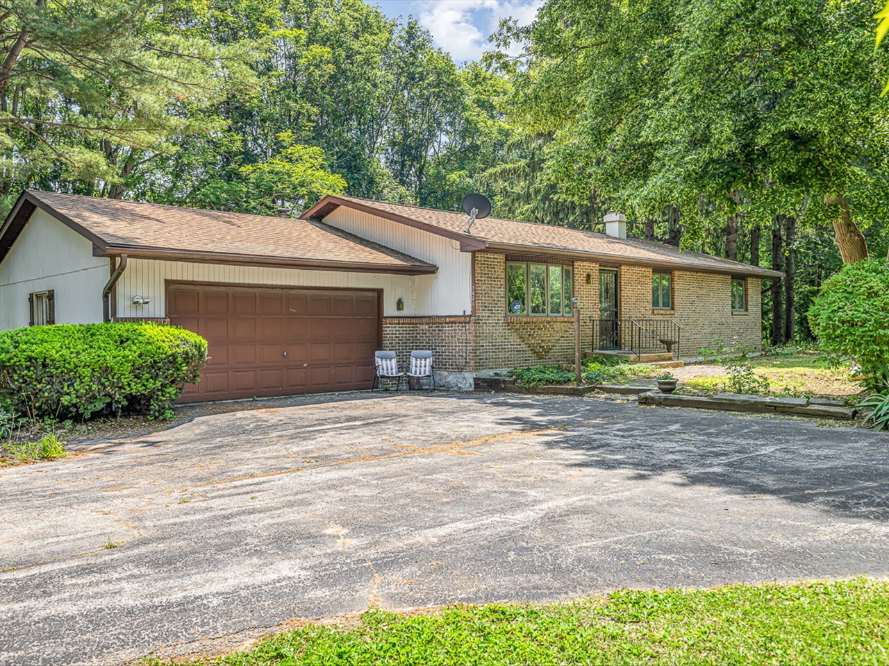 1242 Heidorn Avenue Westchester IL 60154 MLS #MRD12455480 48 broker reciprocity