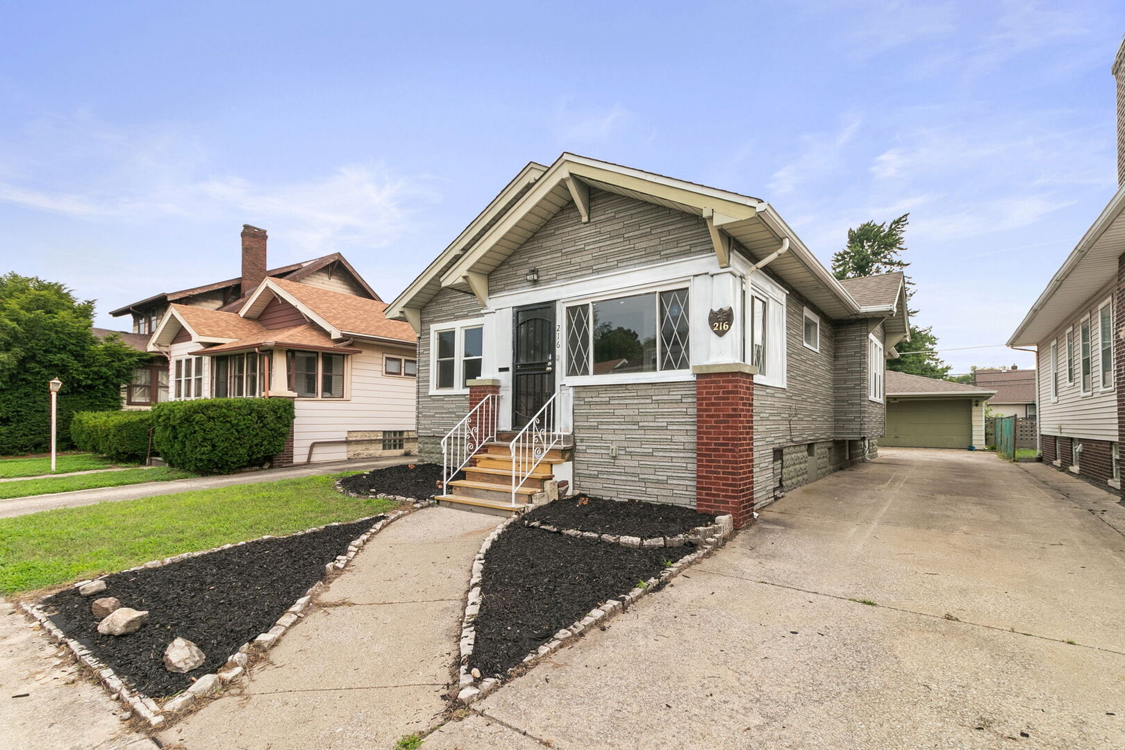 566 Hirsch Avenue Calumet City IL 60409 MLS #MRD12498938 64 broker reciprocity