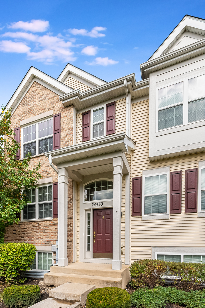 5931 Hawkweed Drive #5931 Naperville IL 60564 MLS #MRD12499178 50 broker reciprocity
