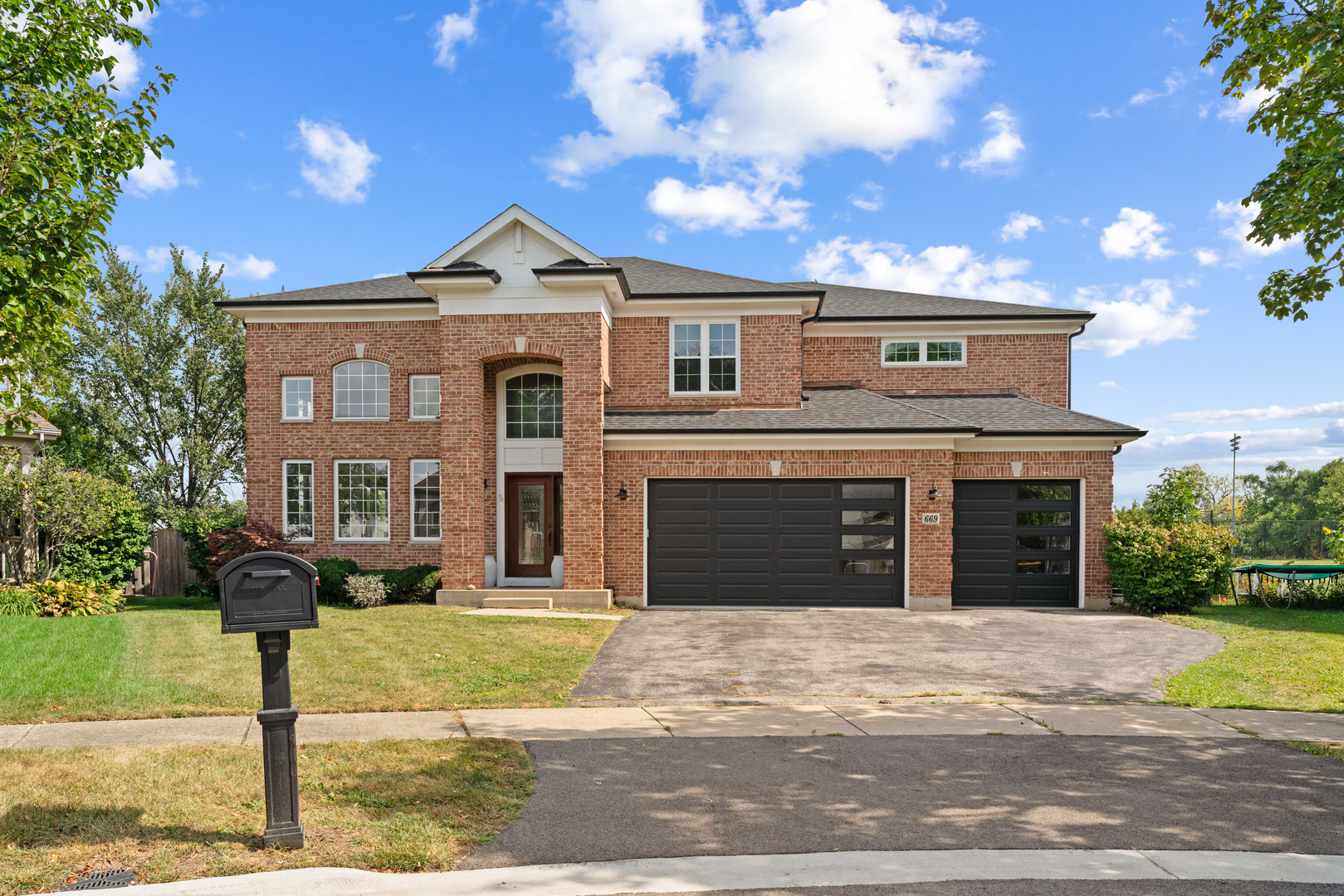 2019 E Chinkapin Oak Drive Mount Prospect IL 60056 MLS #MRD12500039 60 broker reciprocity