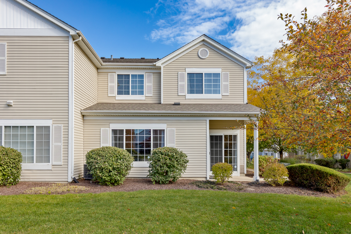 29W542 Country Ridge Drive #B Warrenville IL 60555 MLS #MRD12433440 64 broker reciprocity