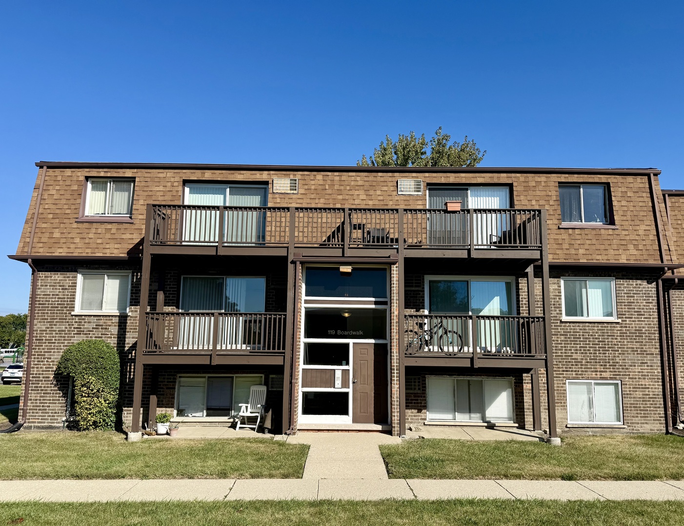 1335 FORESTDALE Court #1335 Schaumburg IL 60193 MLS #MRD12499646 56 broker reciprocity