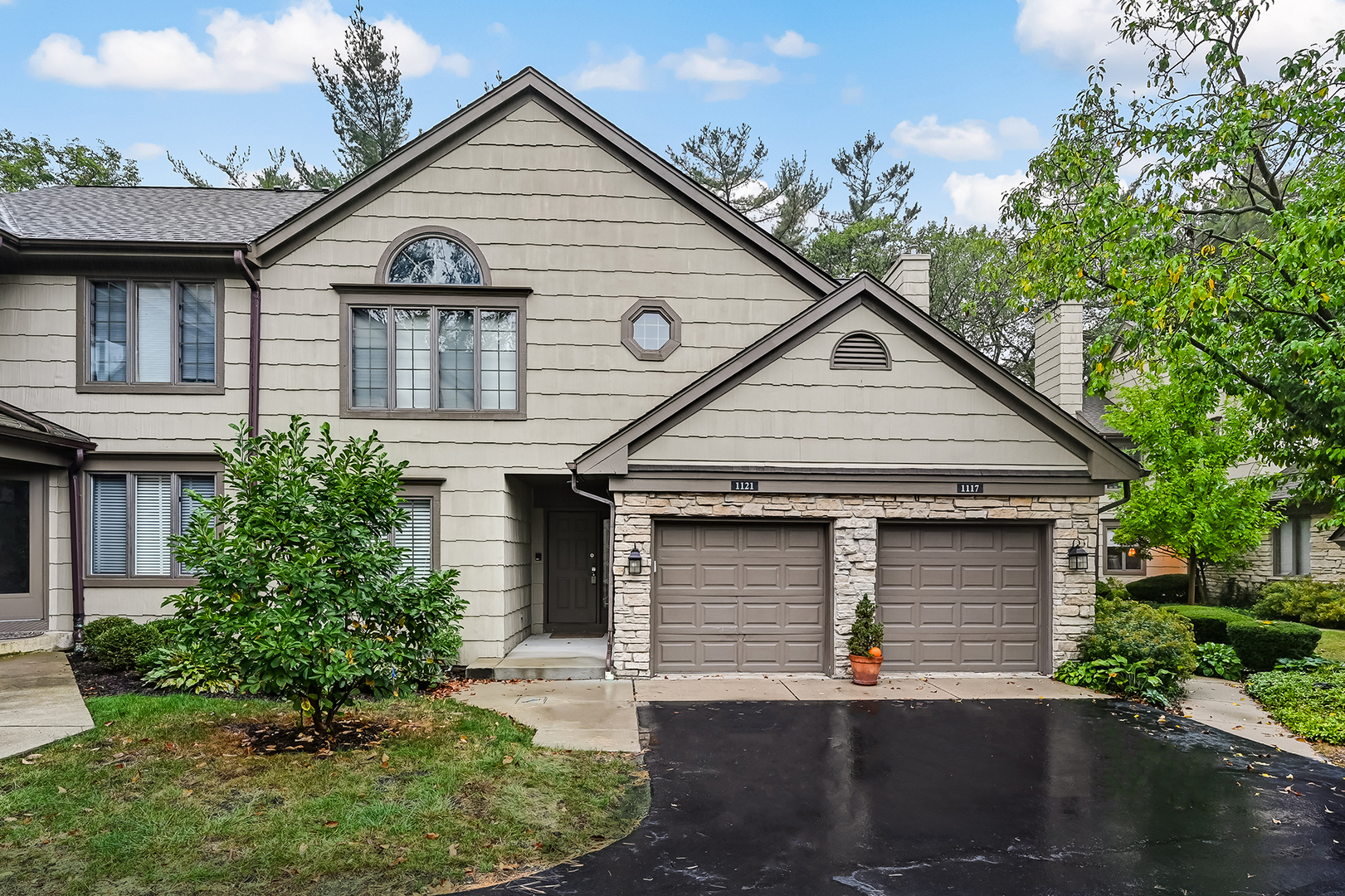 5513 Barclay Court Clarendon Hills IL 60514 MLS #MRD12463562 58 broker reciprocity