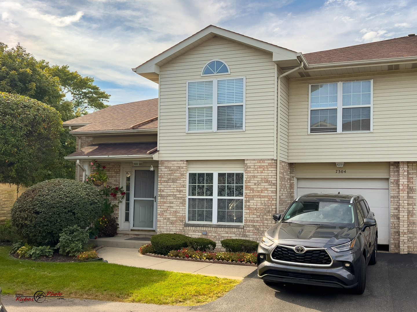 2086 Saint Johns Avenue #207 Highland Park IL 60035 MLS #MRD12501227 50 broker reciprocity