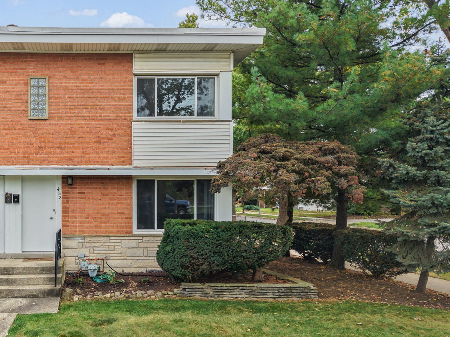 1011 Aspen Drive Buffalo Grove IL 60089 MLS #MRD12490159 60 broker reciprocity