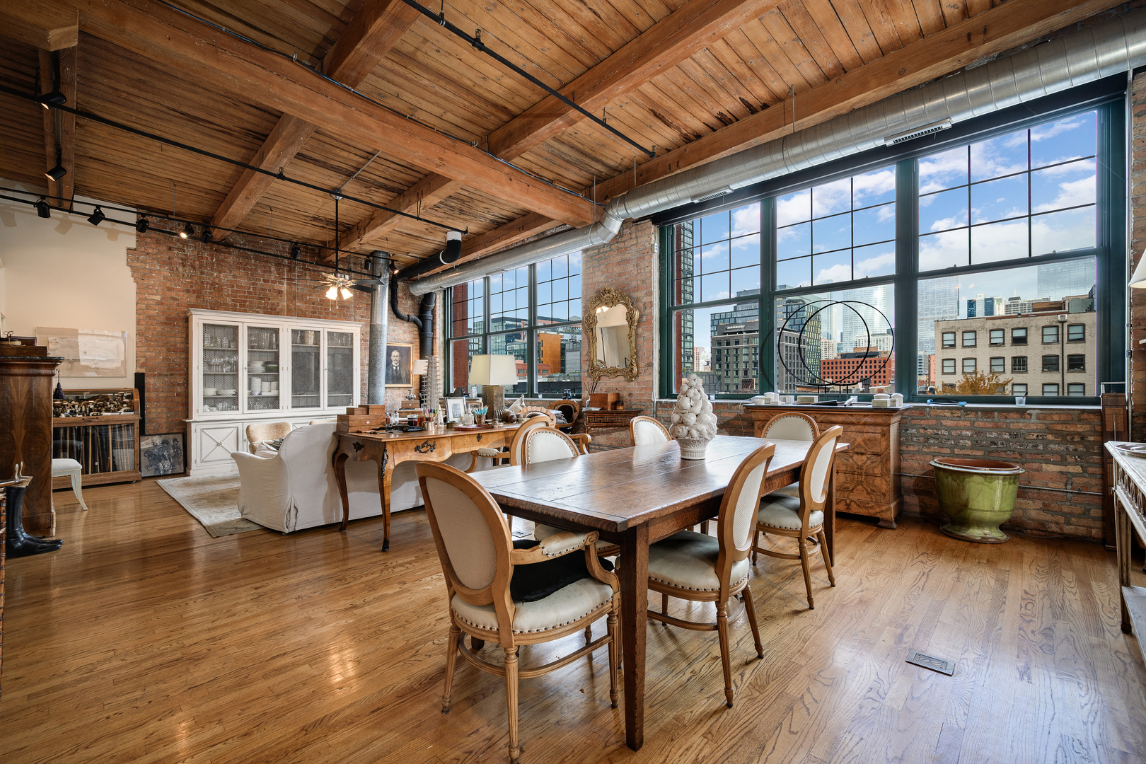 MLS #MRD12499611 image #2