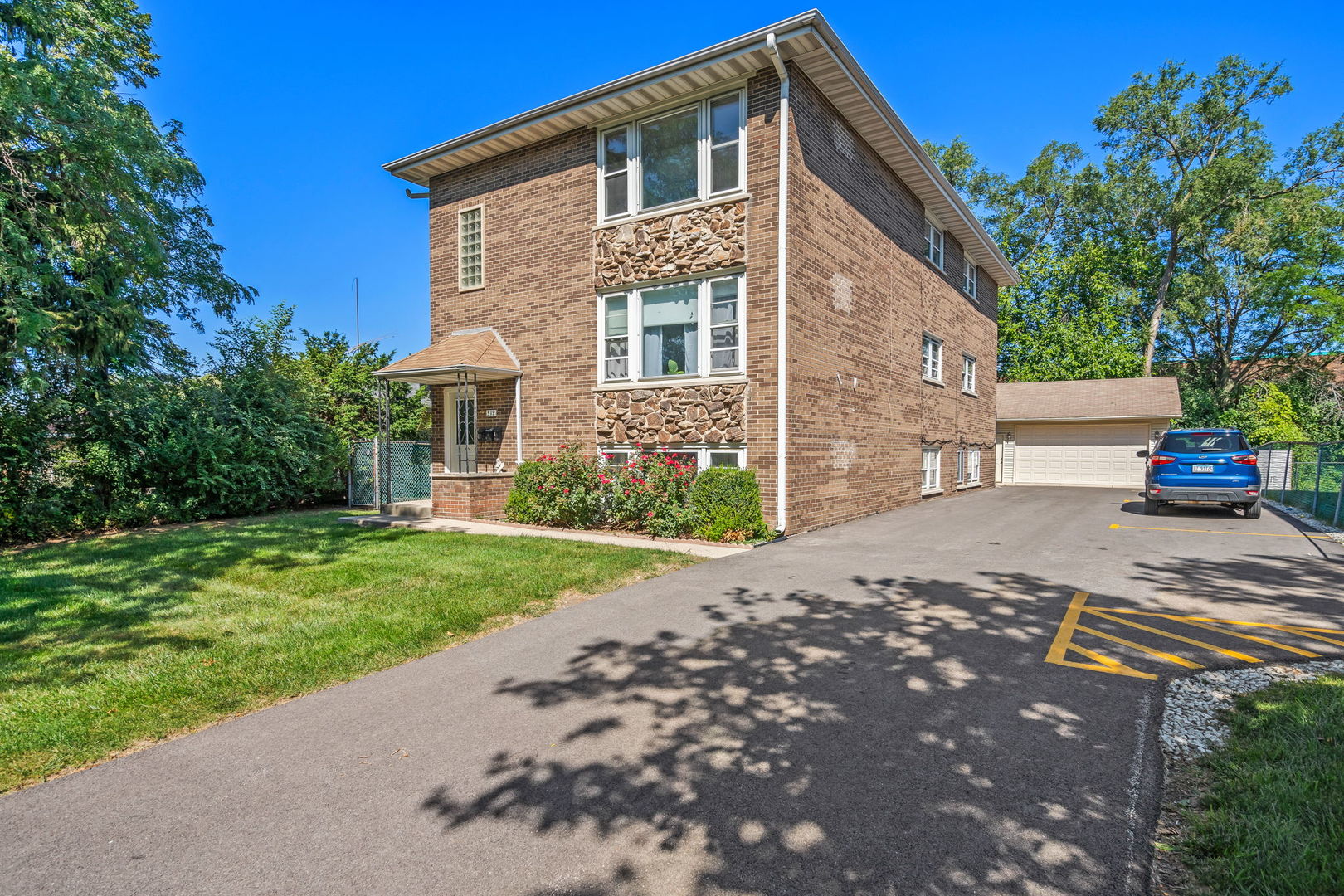 122 E Crescent Avenue Elmhurst IL 60126 MLS #MRD12495589 44 broker reciprocity