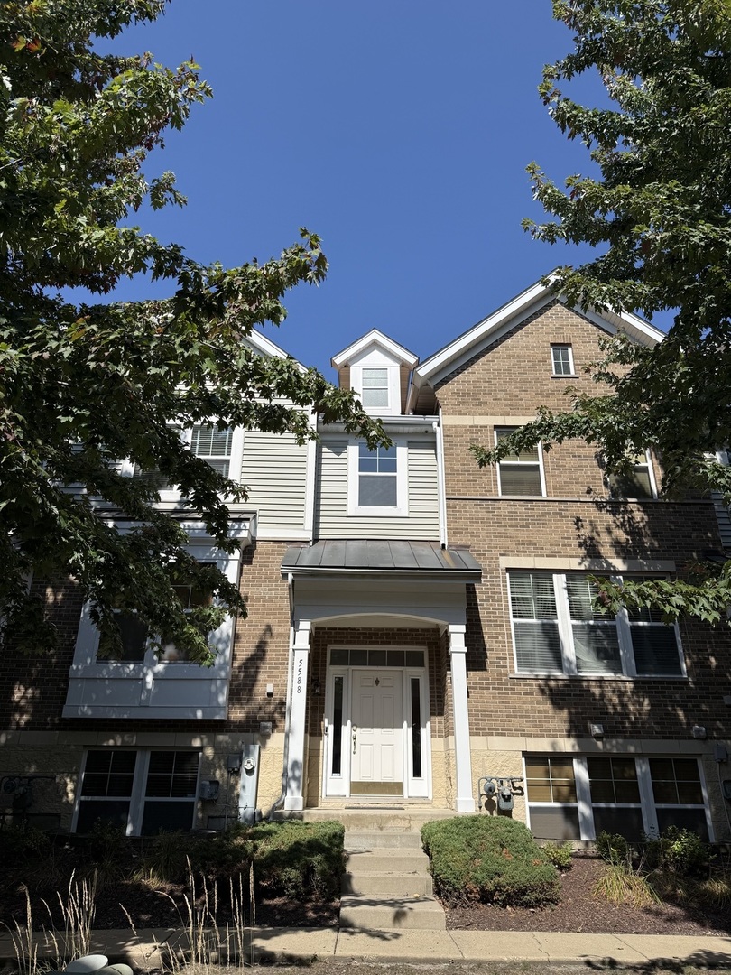 1272 Court #E Hanover Park IL 60133 MLS #MRD12501017 48 broker reciprocity