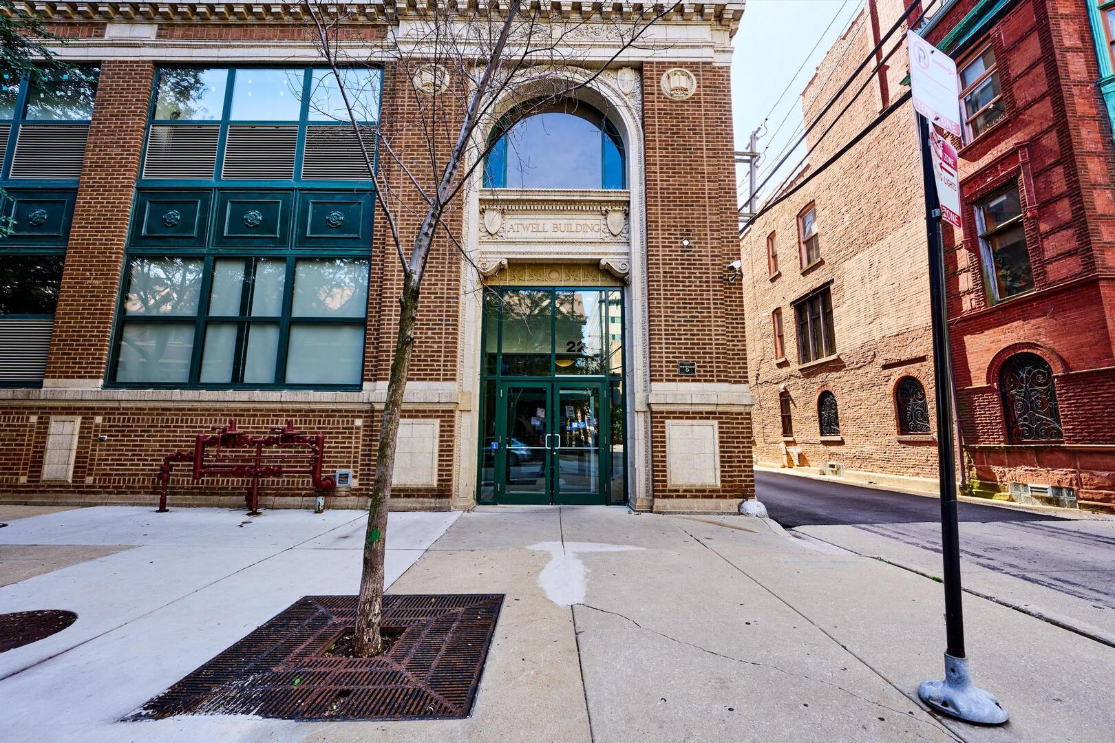 235 W Van Buren Street #1615 Chicago IL 60607 MLS #MRD12465419 48 broker reciprocity