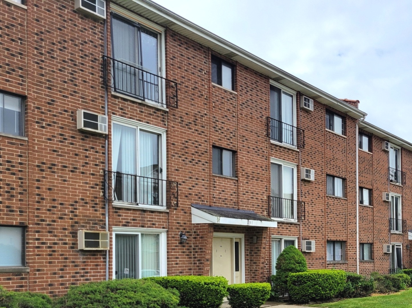 6925 N Rosemary Lane #2E Niles IL 60714 MLS #MRD12500735 52 broker reciprocity