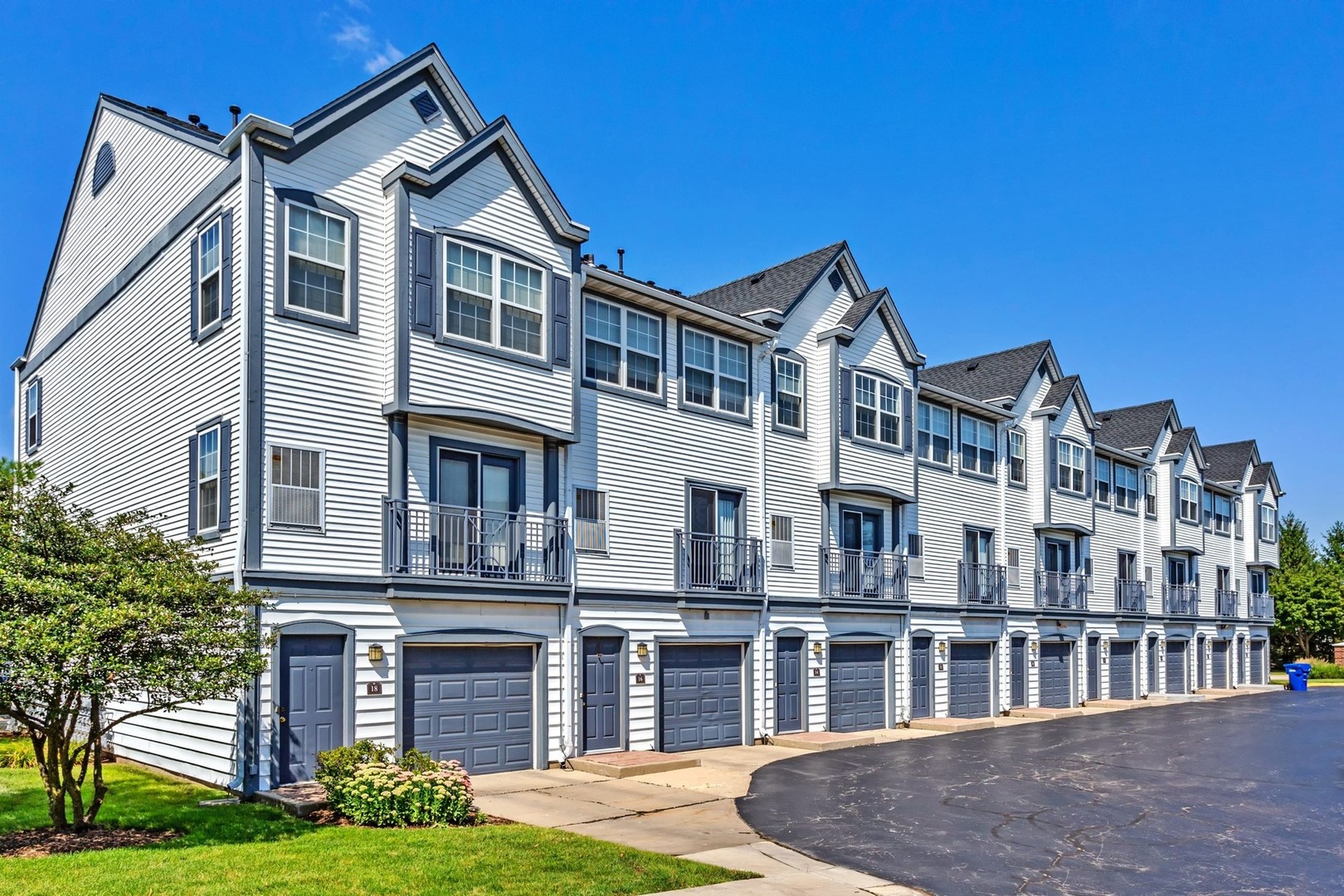 903 Main Street #1 Antioch IL 60002 MLS #MRD12502459 56 broker reciprocity