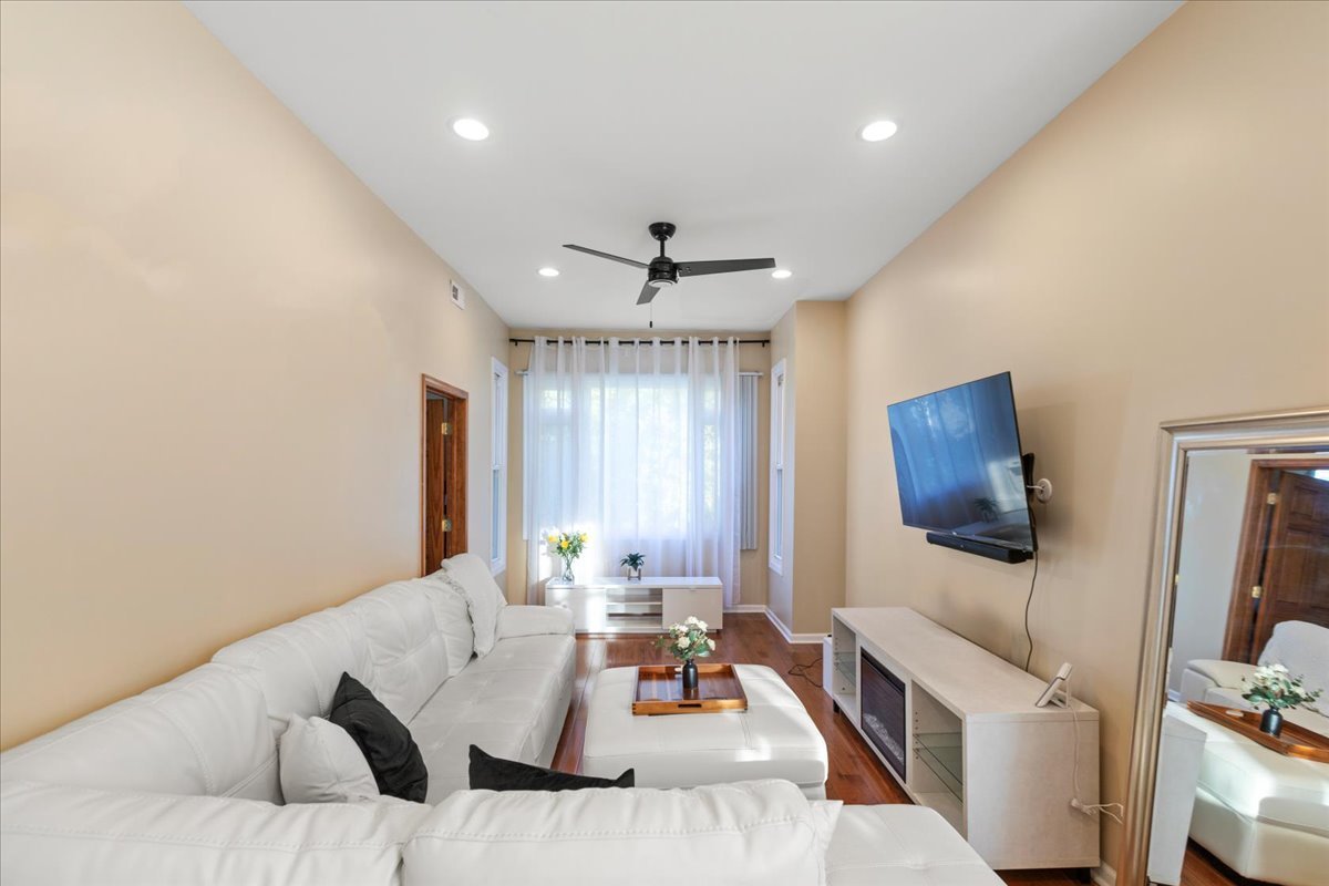 MLS #MRD12532994 image #2