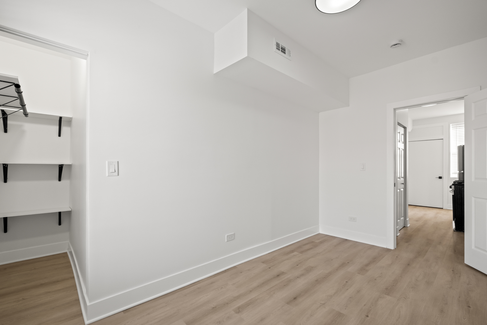 MLS #MRD12534089 image #2