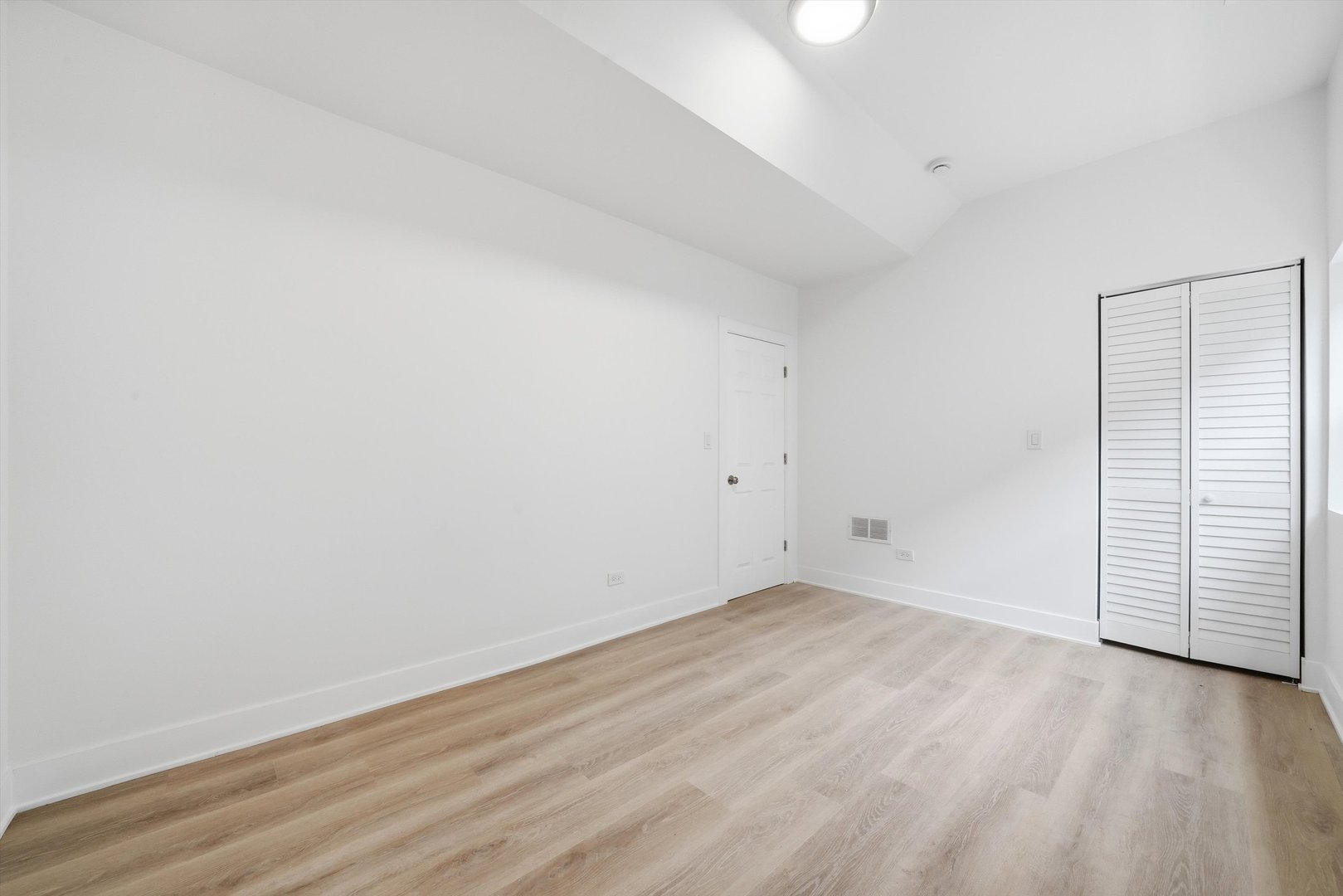 MLS #MRD12536288 image #6