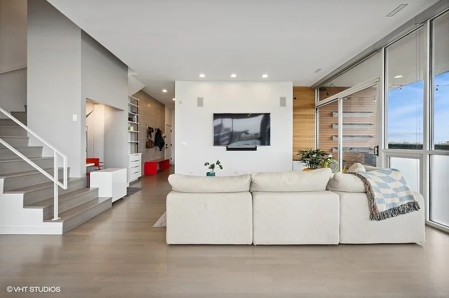 MLS #MRD12557704 image #2