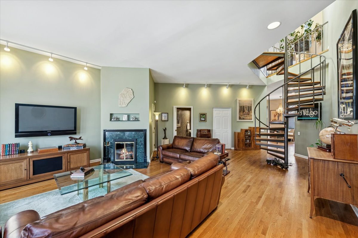 MLS #MRD12576466 image #2