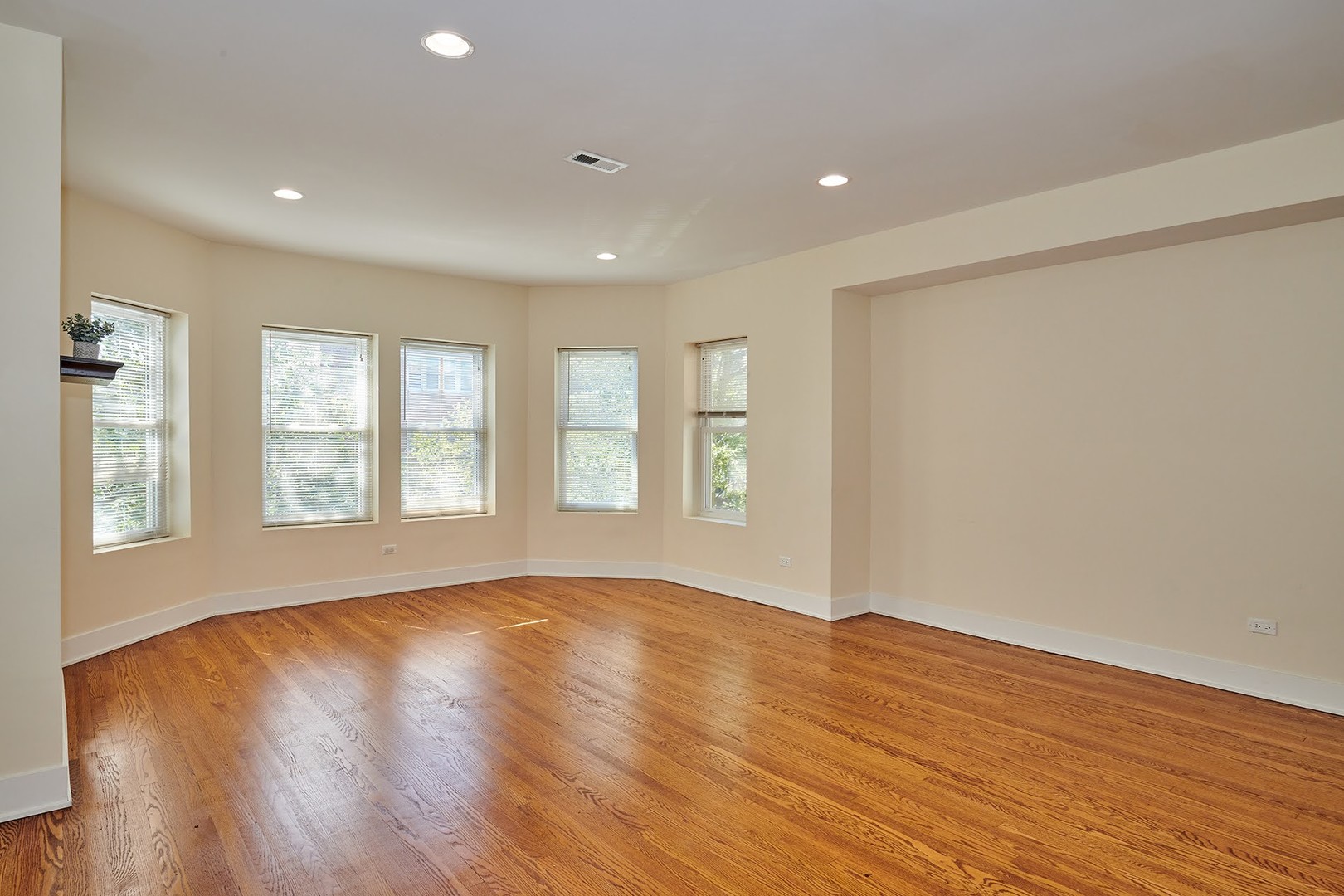 MLS #MRD12603784 image #2