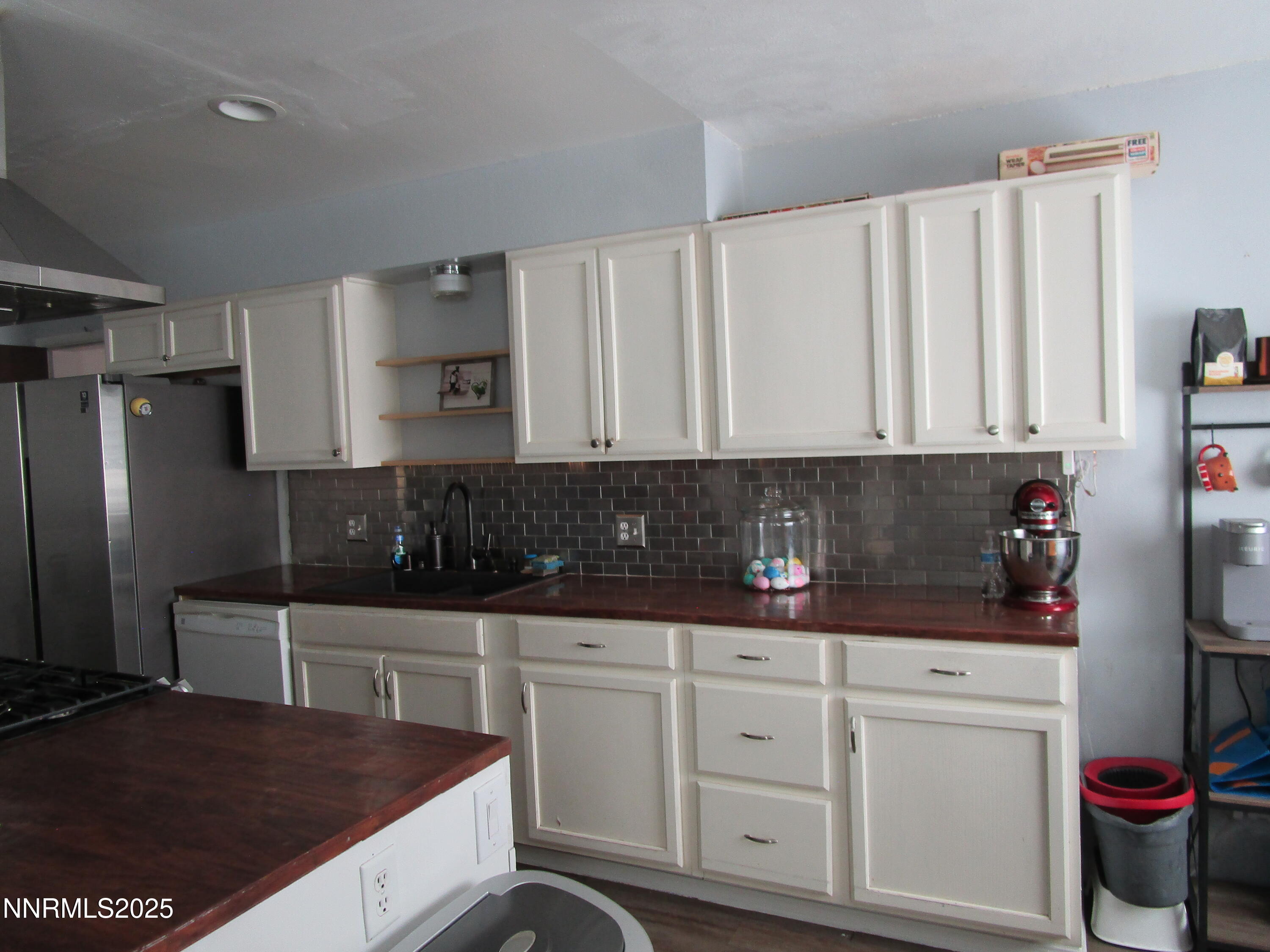 MLS #250054803 image #9