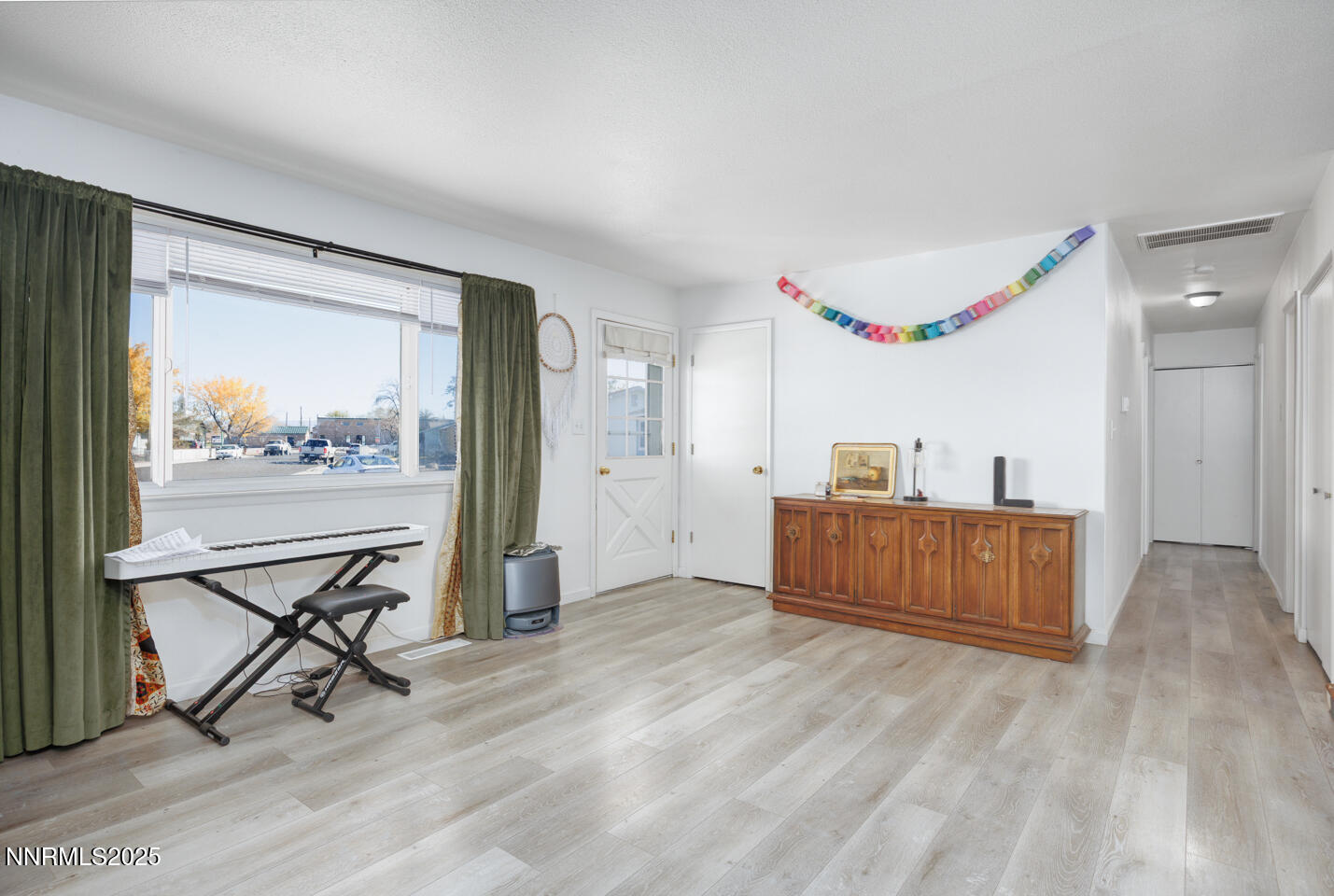 MLS #250057982 image #3