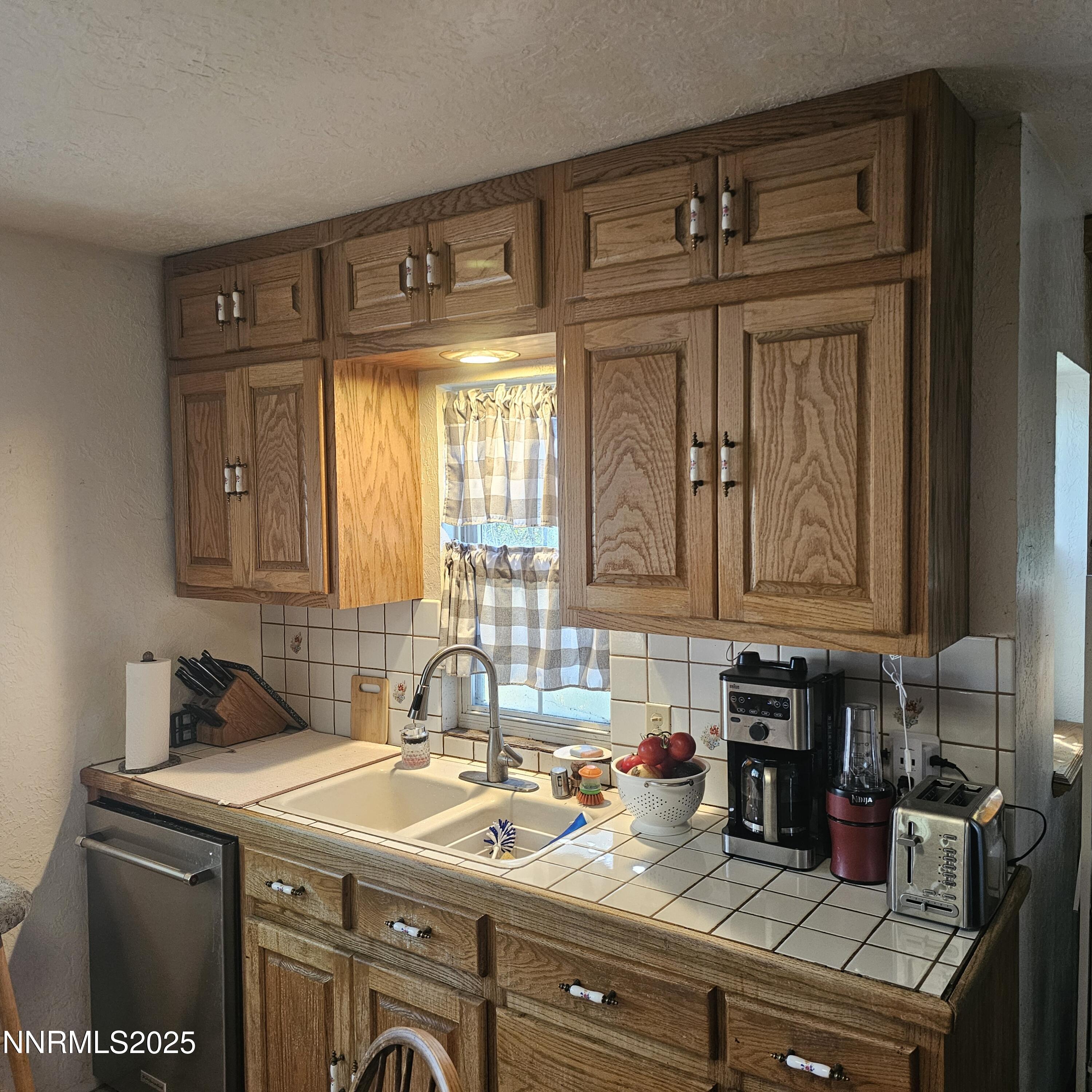 MLS #250058841 image #17