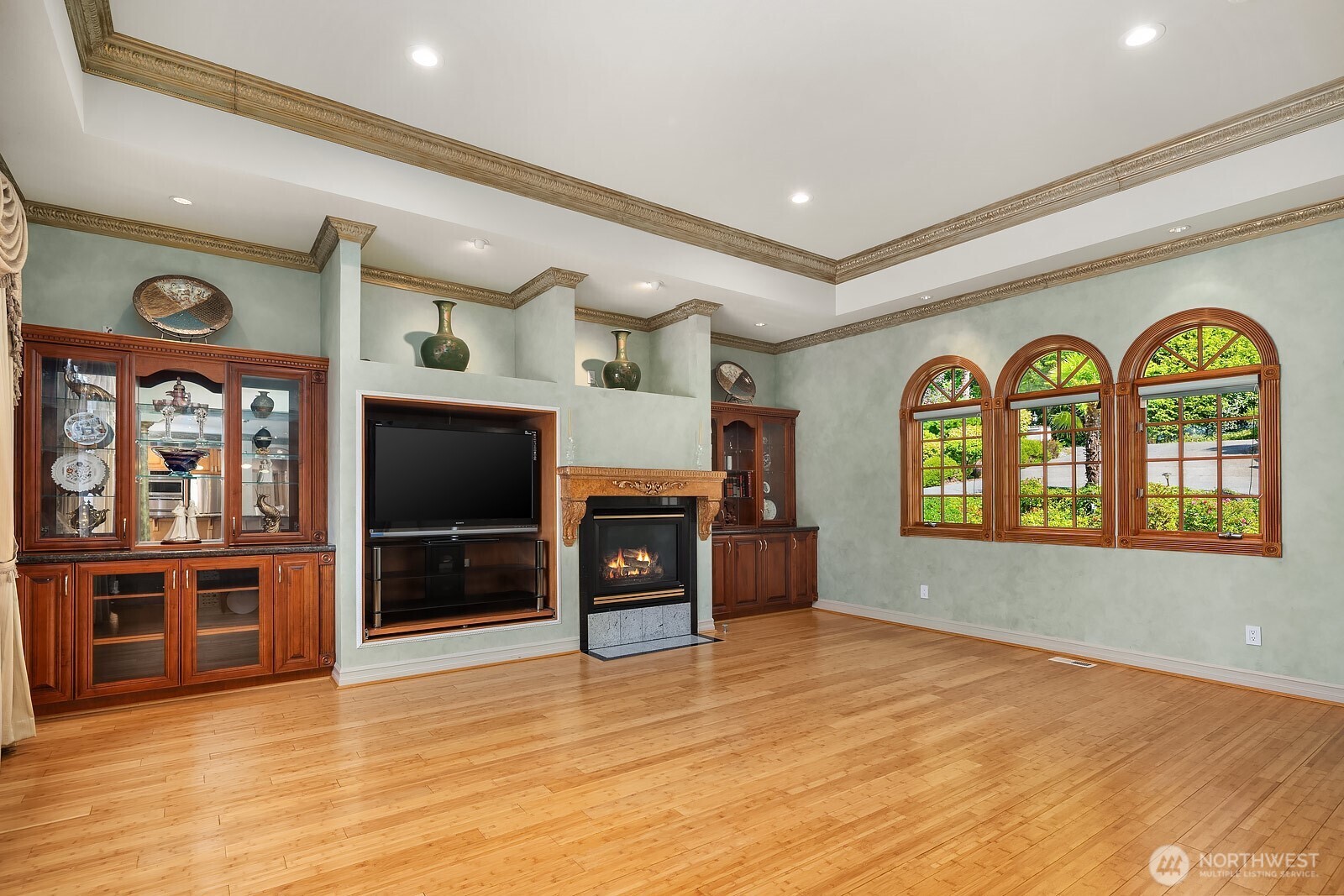 MLS #NWM2302112 image #12