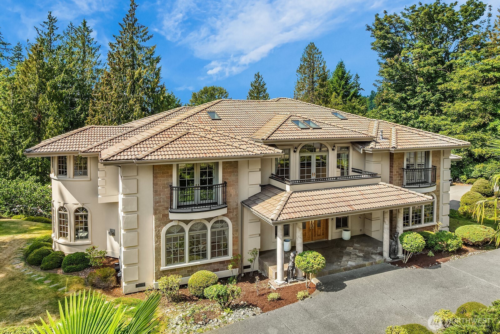 MLS #NWM2302112 image #22