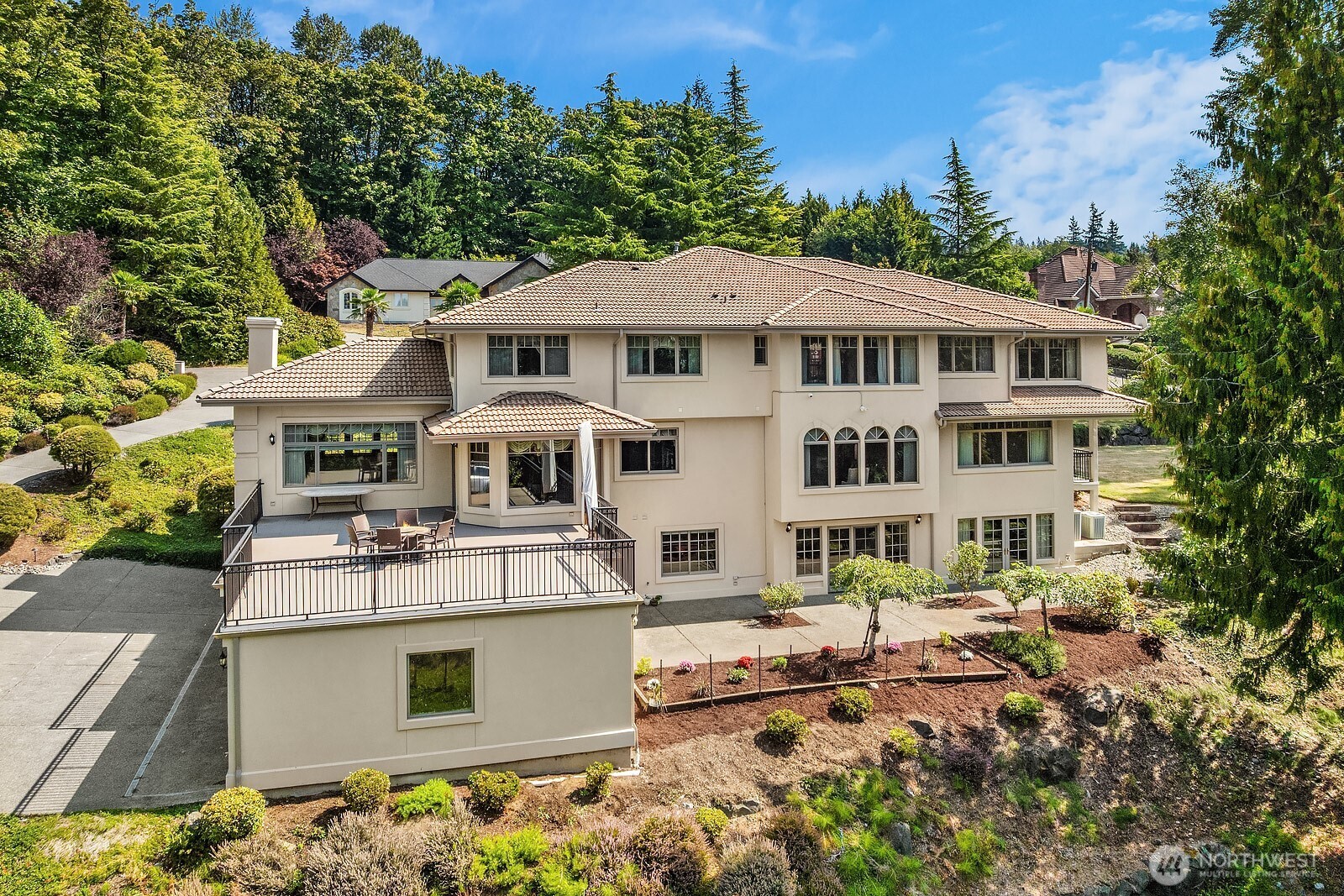 MLS #NWM2302112 image #24