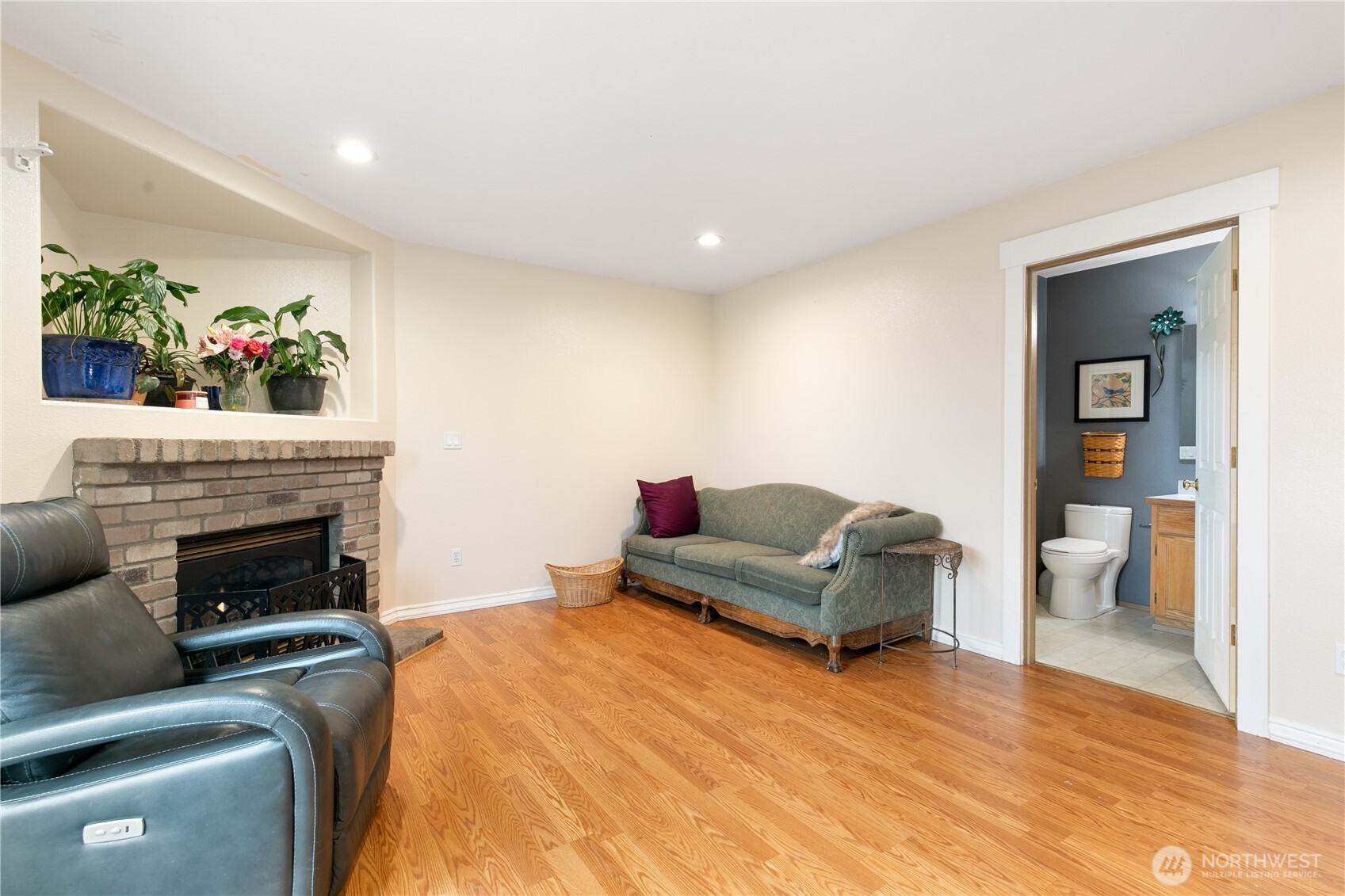 MLS #NWM2347086 image #9