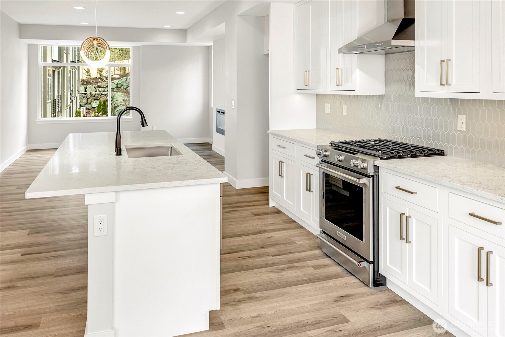 MLS #NWM2379111 image #5