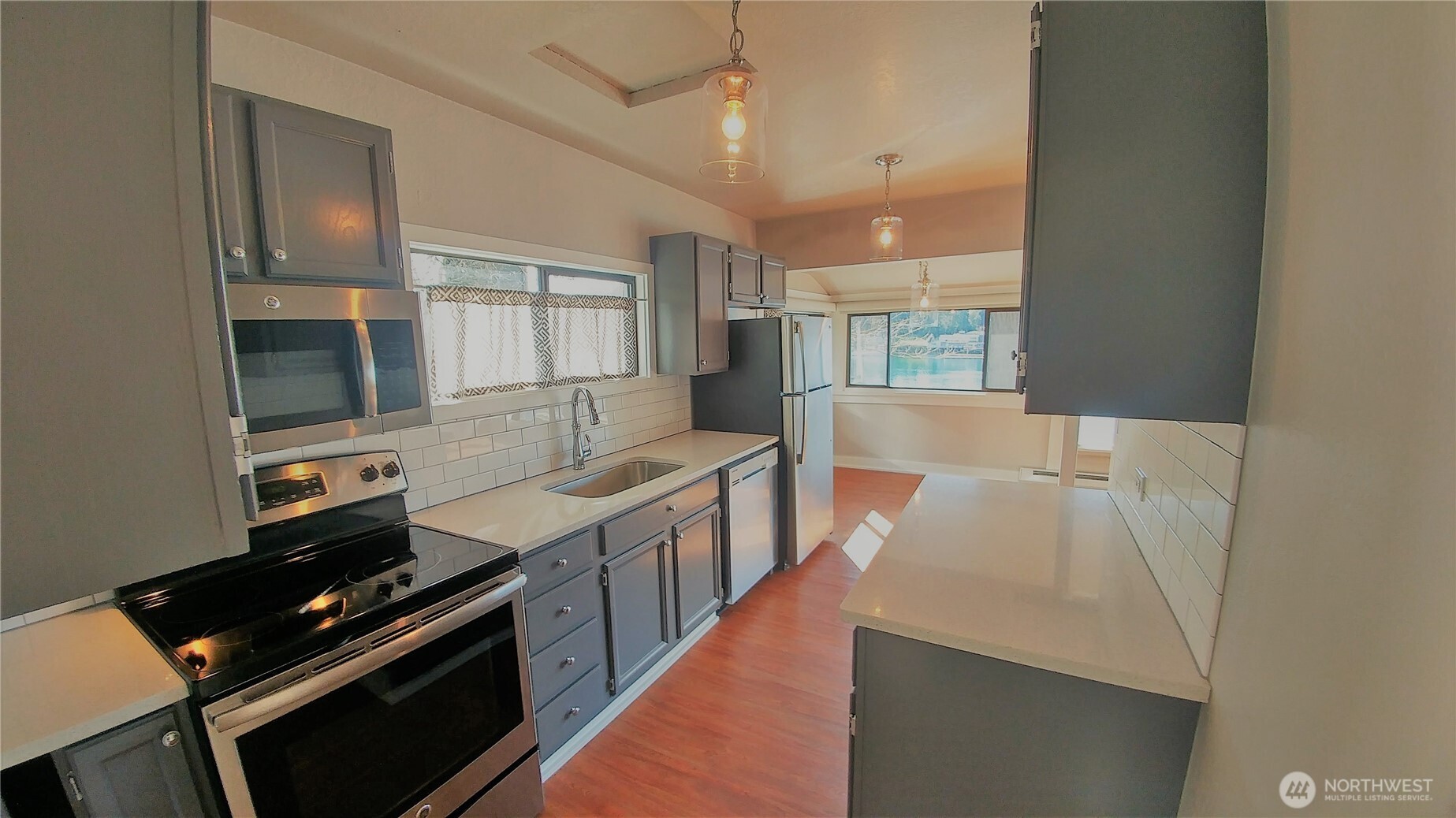 MLS #NWM2382226 image #4