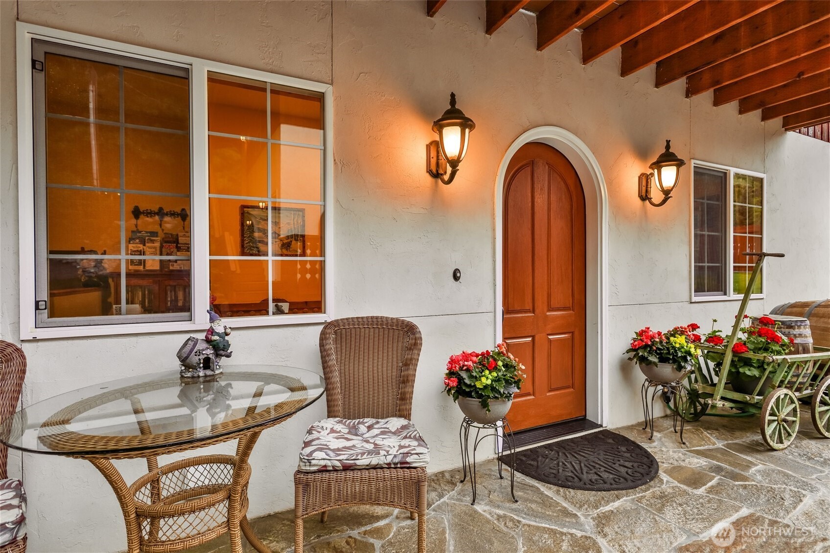 MLS #NWM2384576 image #1