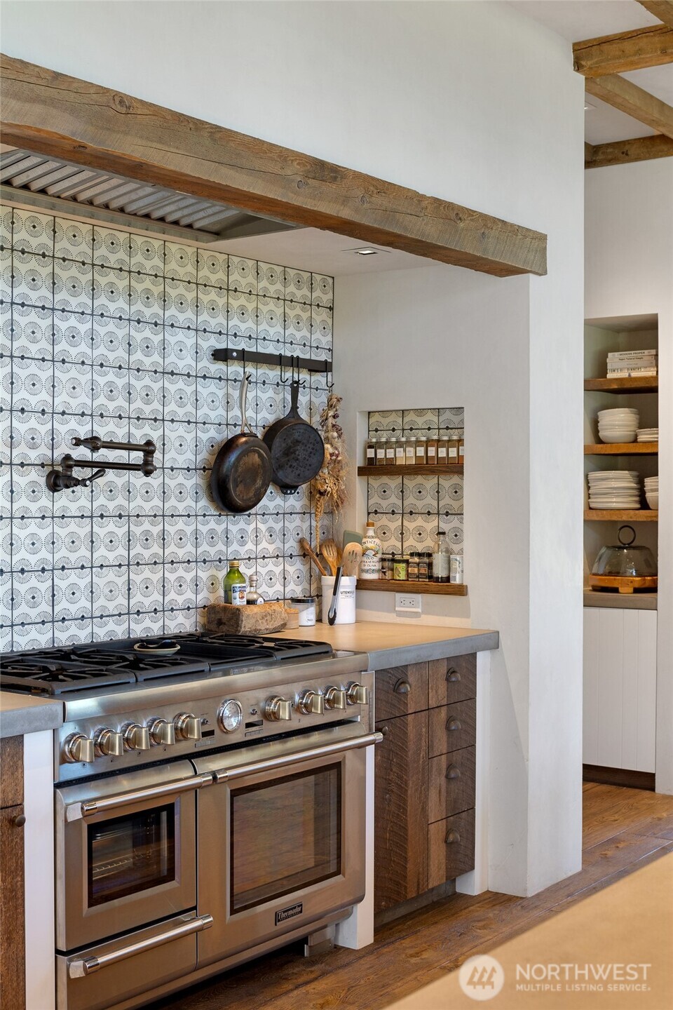 MLS #NWM2384714 image #9