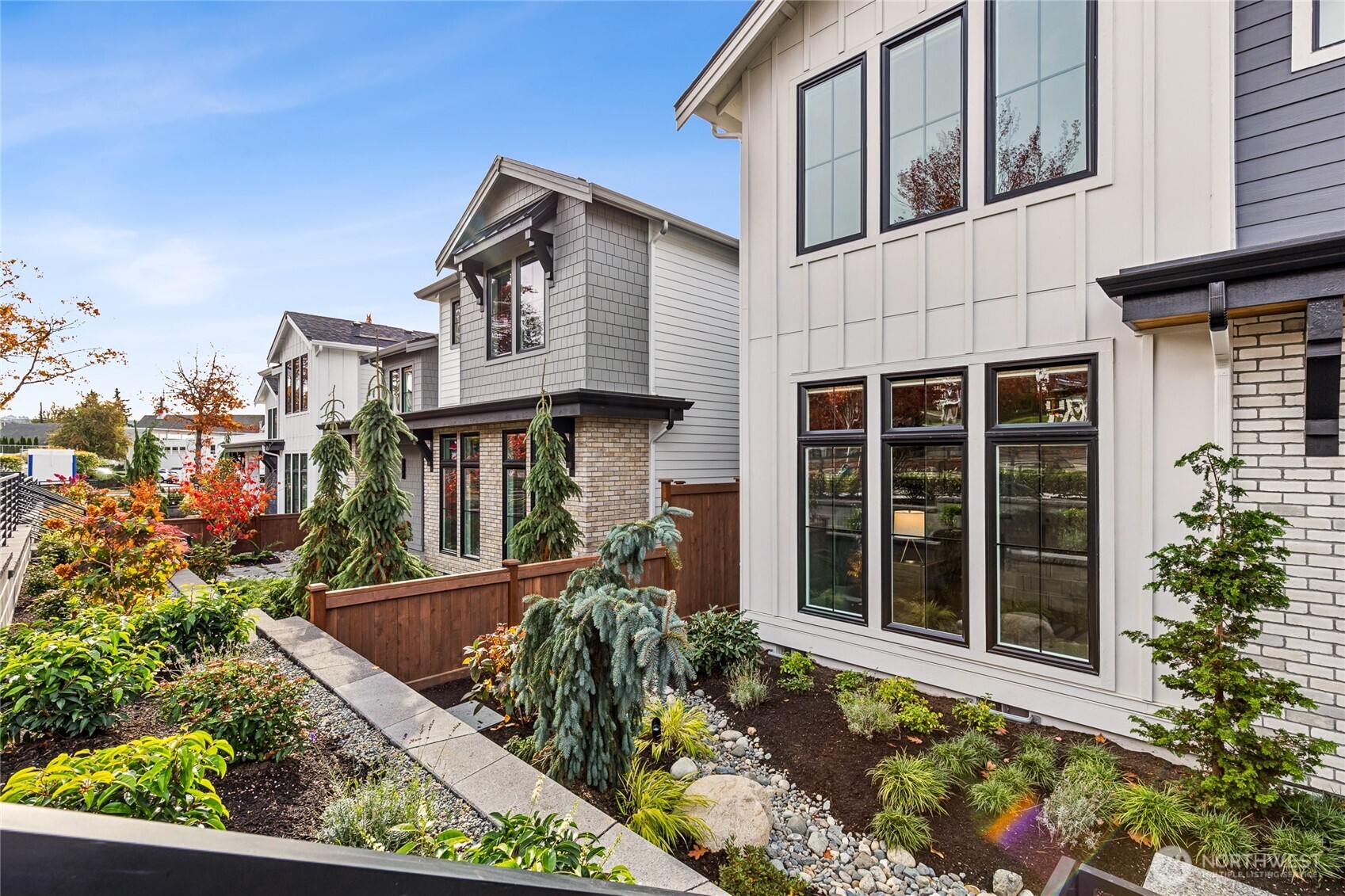 MLS #NWM2385877 image #1