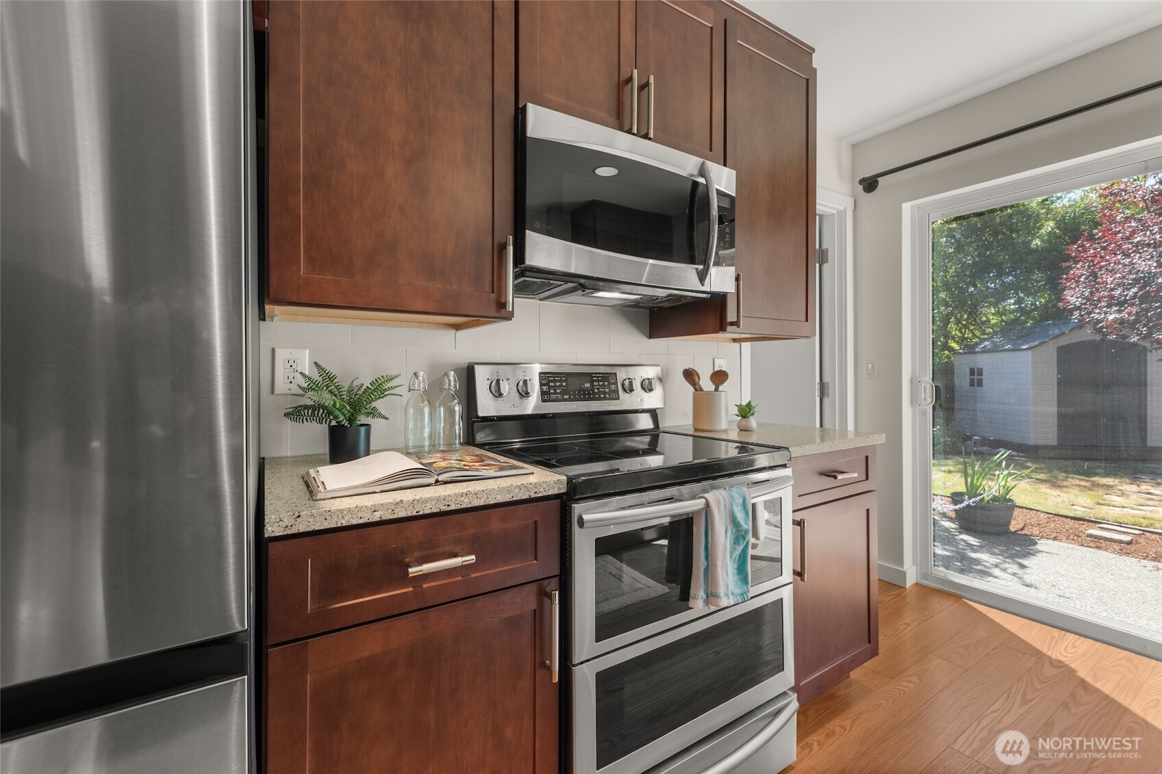 MLS #NWM2387590 image #9