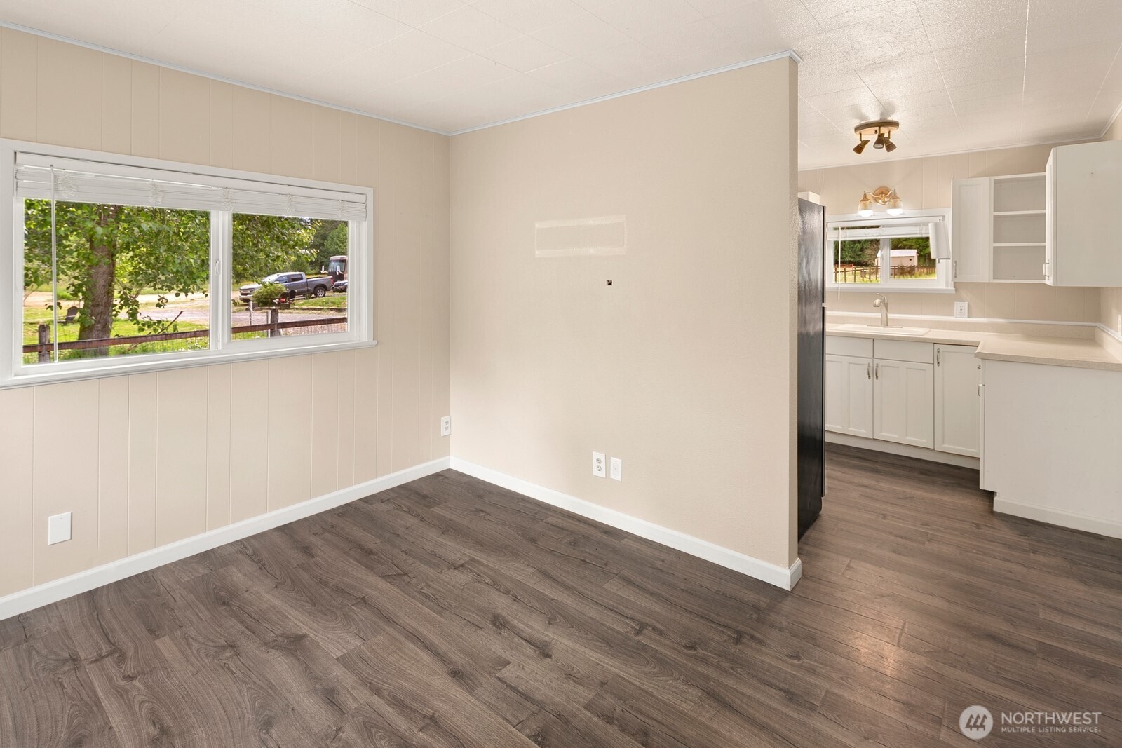 MLS #NWM2390513 image #9