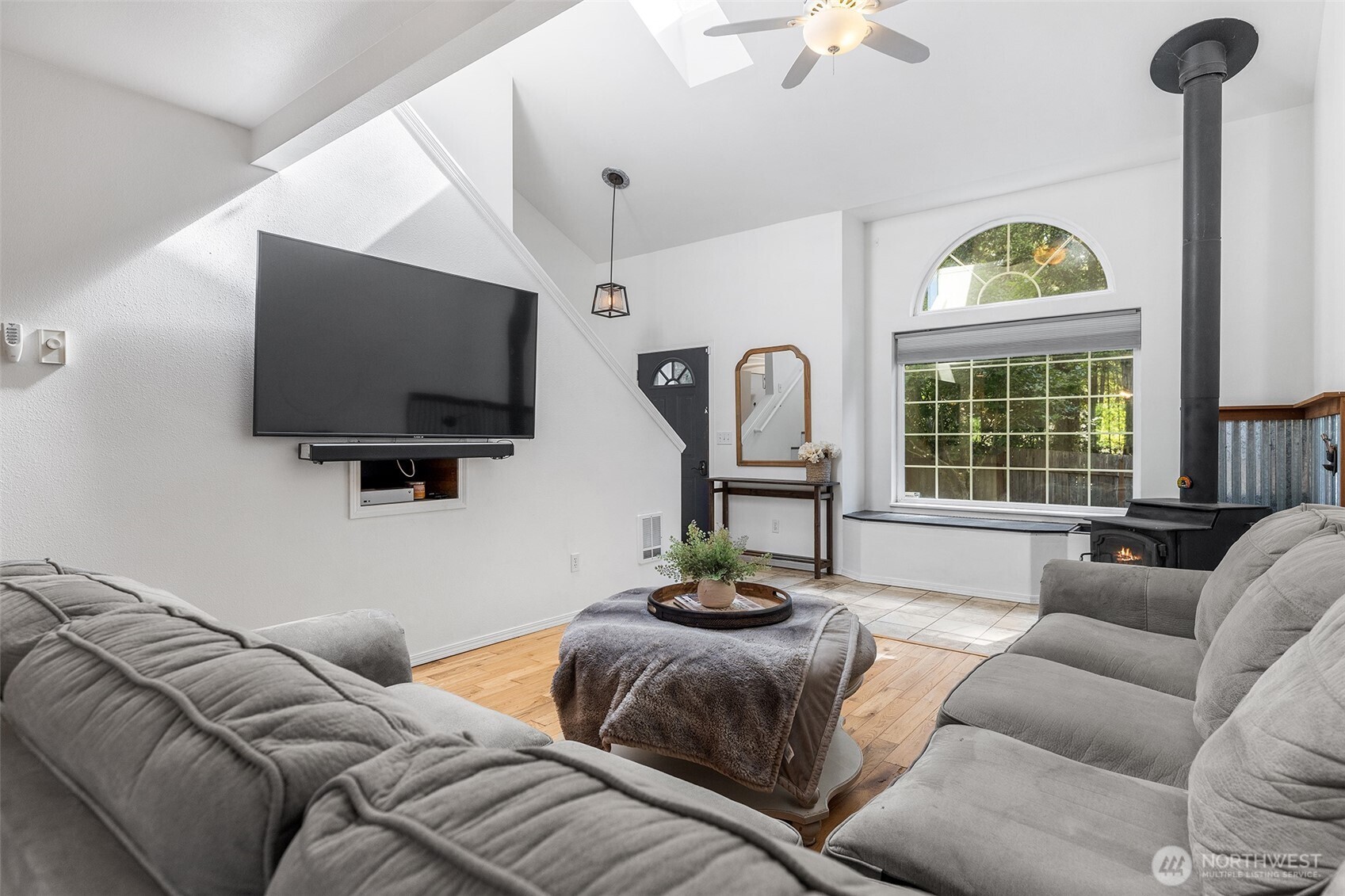 MLS #NWM2393228 img 5