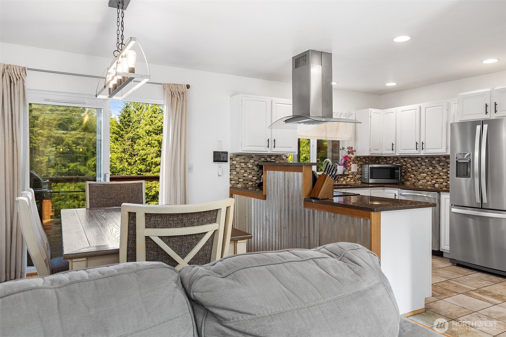 MLS #NWM2393228 img 8