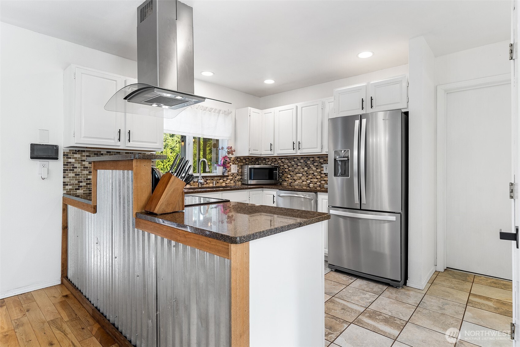 MLS #NWM2393228 img 9