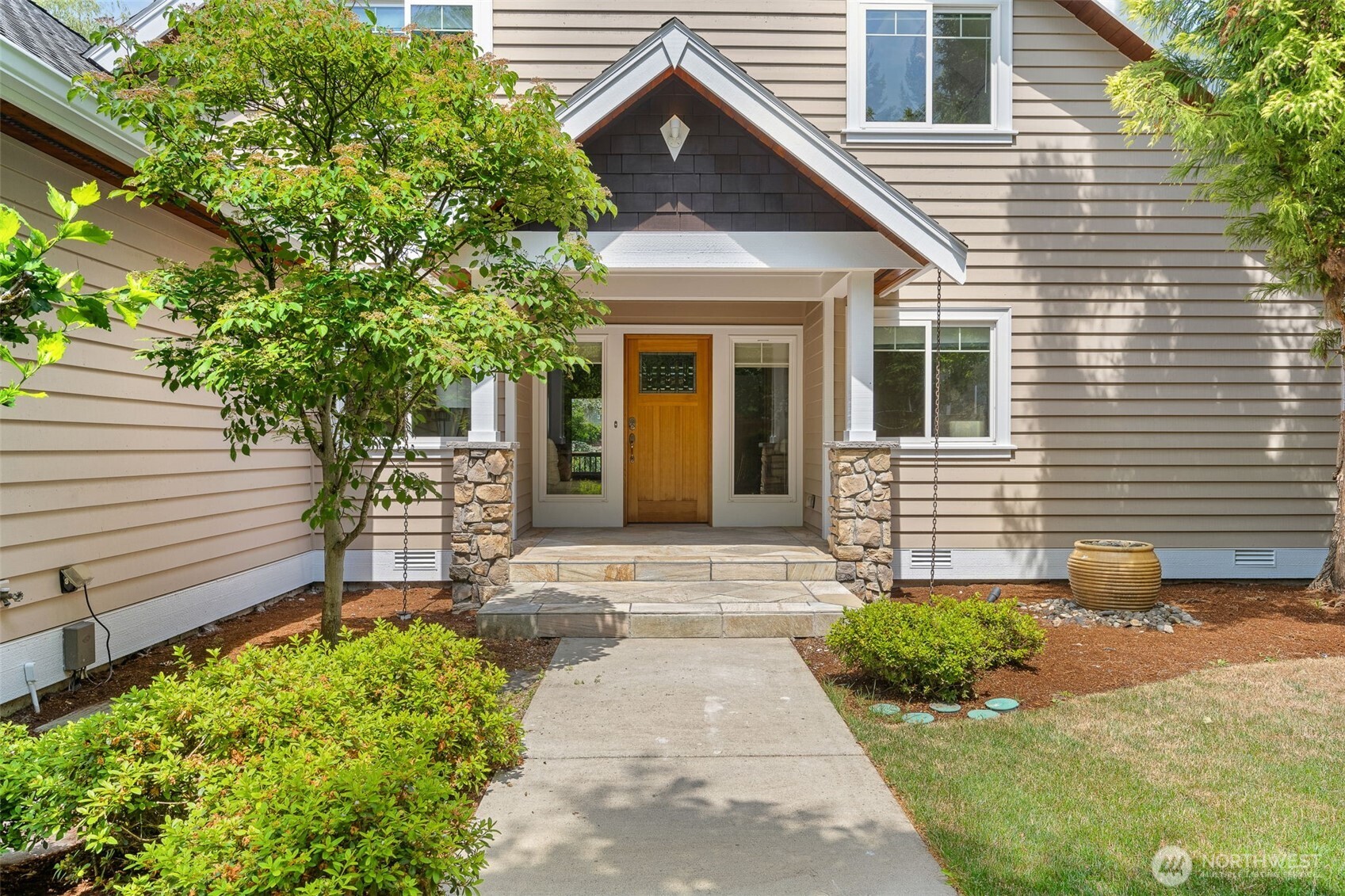 MLS #NWM2394725 image #3