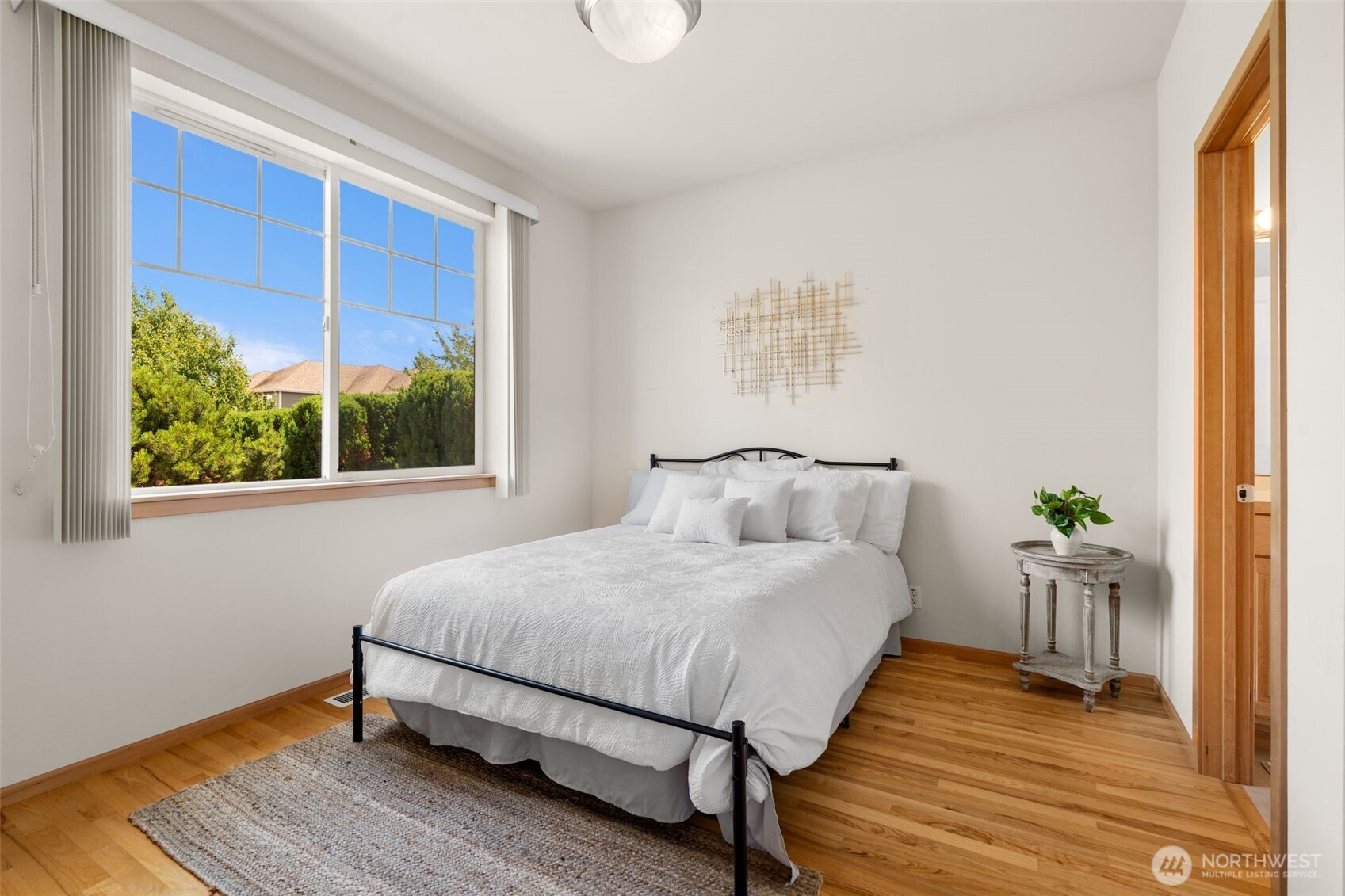 MLS #NWM2394889 image #11