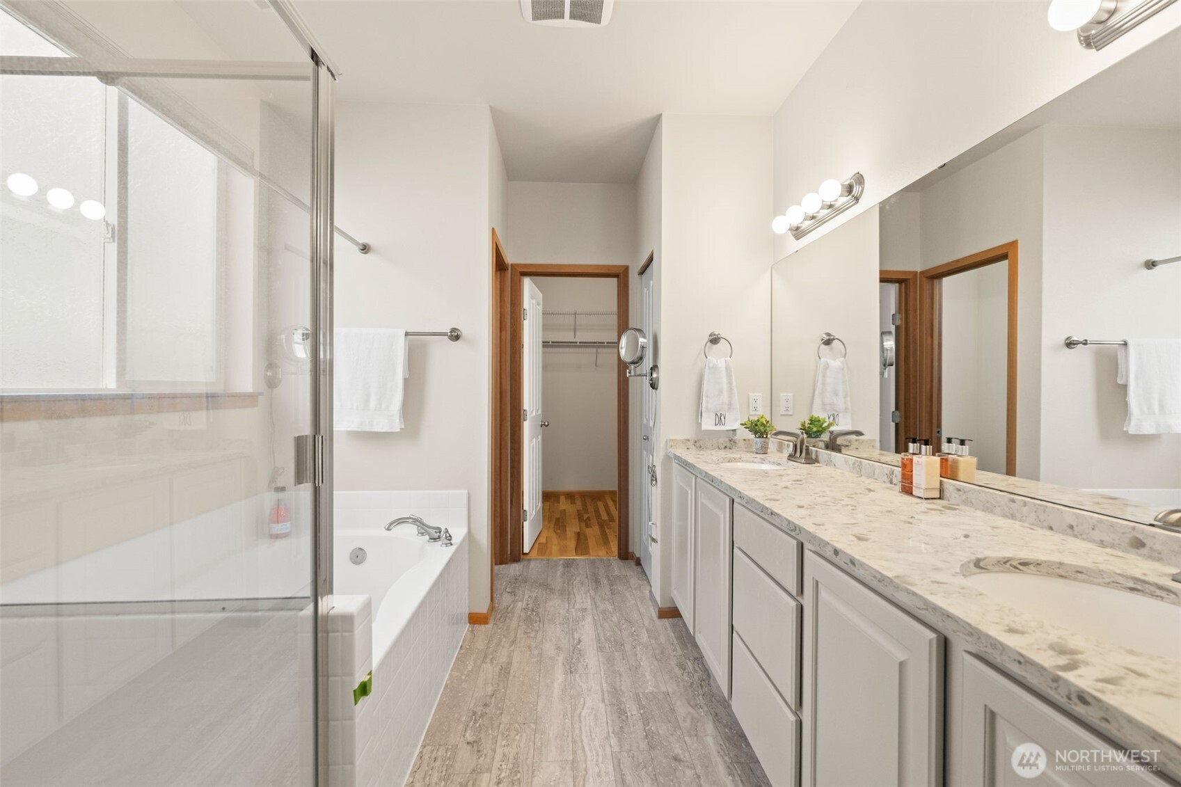 MLS #NWM2394889 image #32