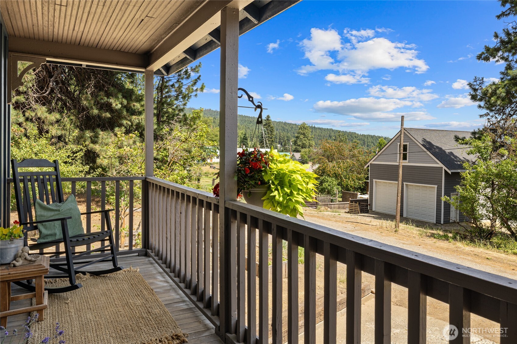 MLS #NWM2397090 image #1