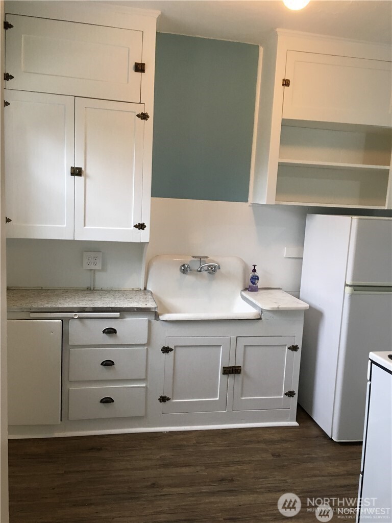 MLS #NWM2397141 image #9