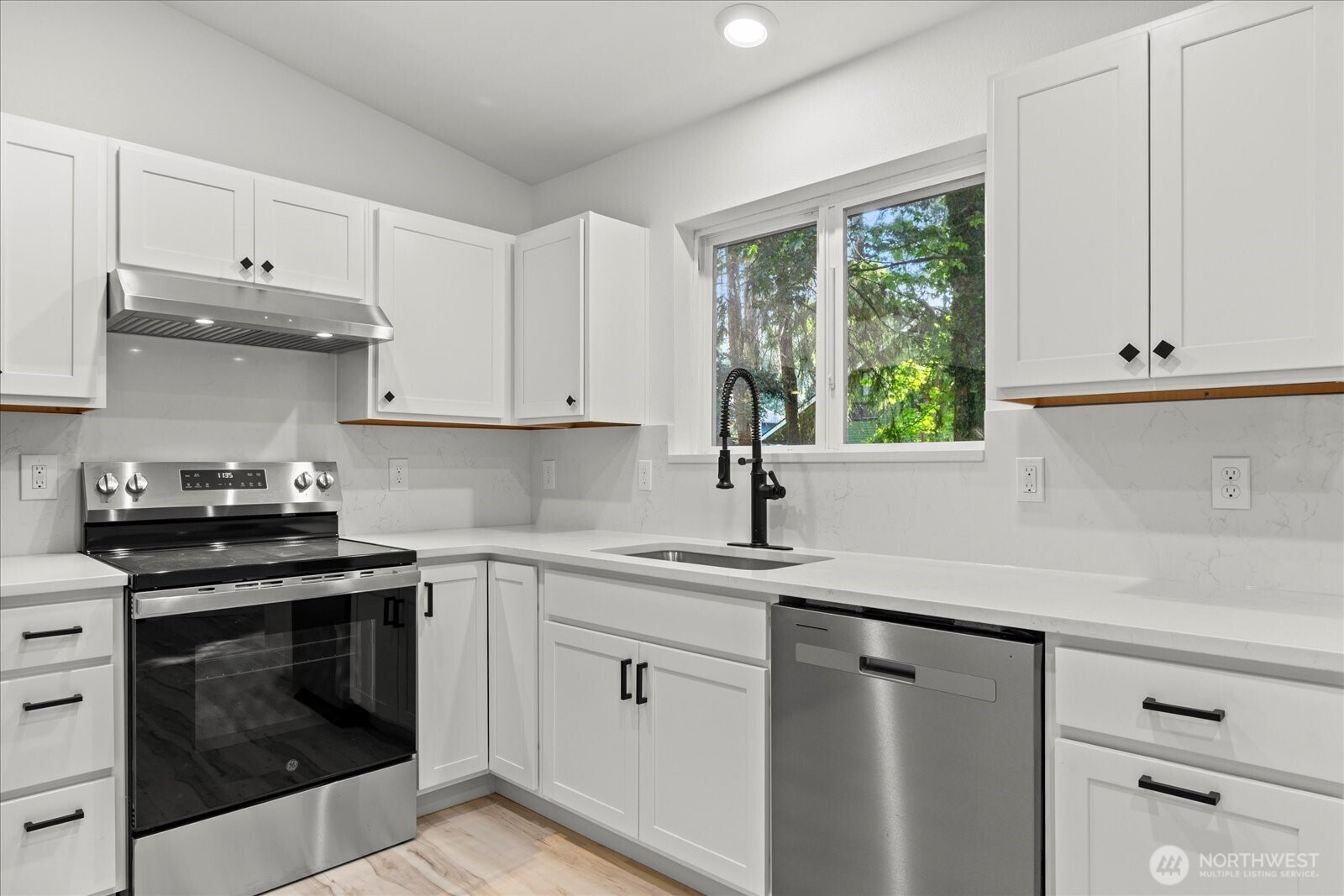 MLS #NWM2400338 image #14