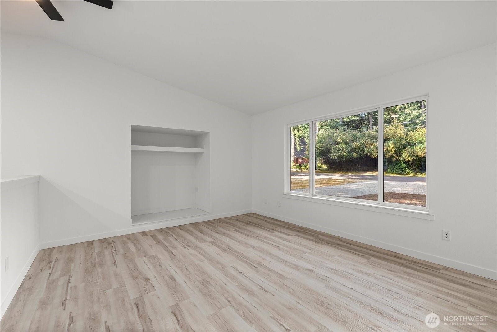 MLS #NWM2400338 image #6