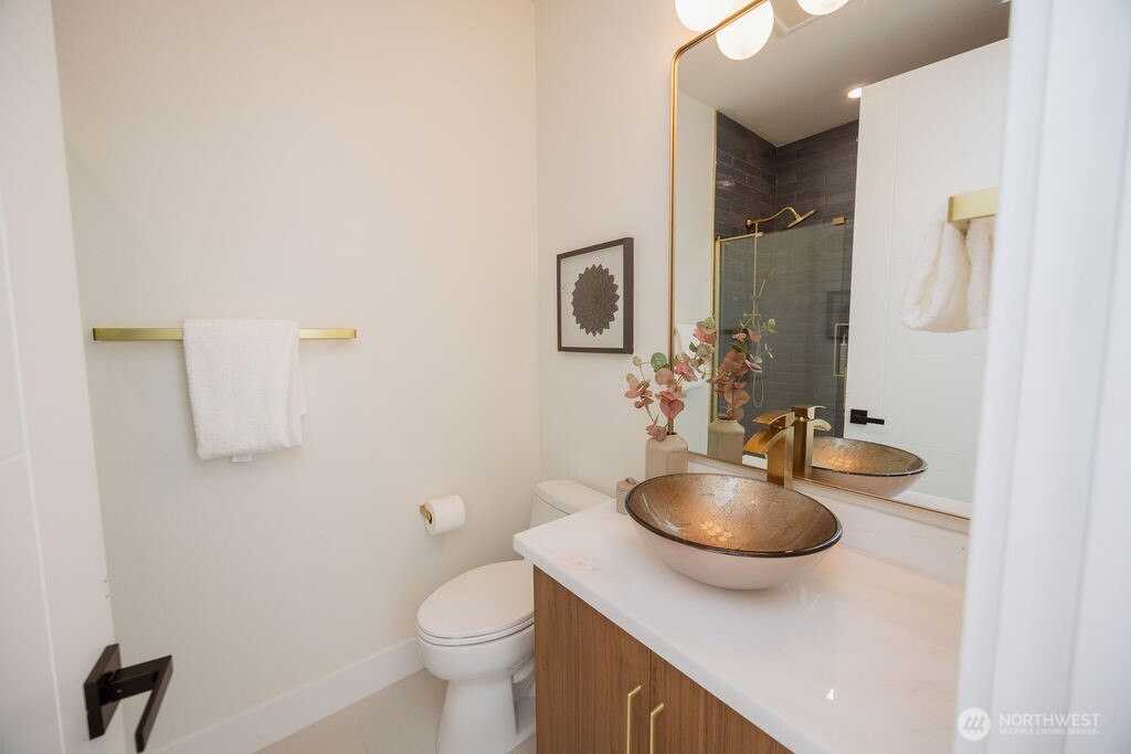 MLS #NWM2402912 image #25