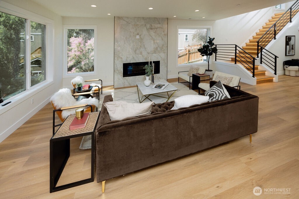 MLS #NWM2402912 image #3